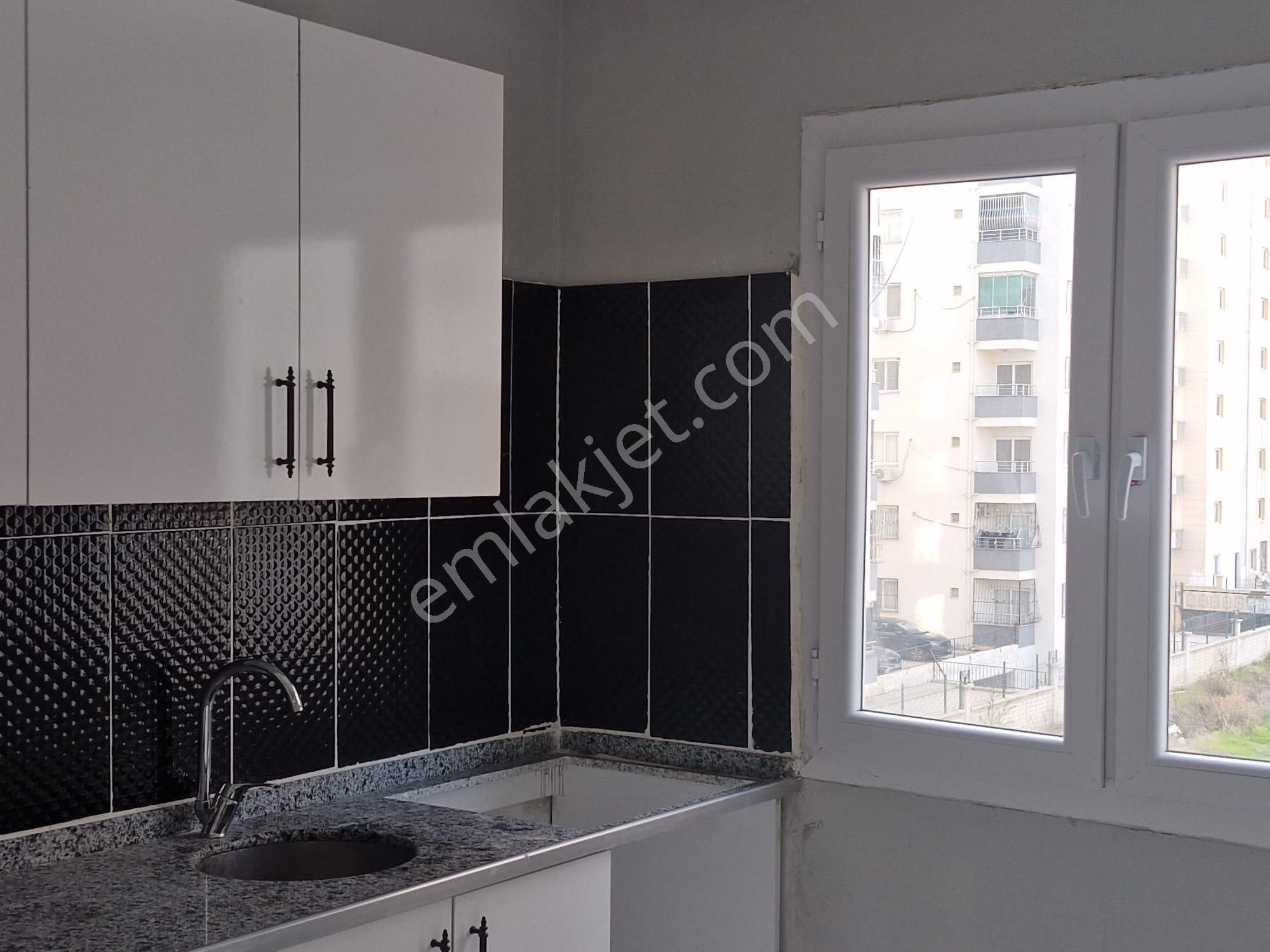 Adana Sarıçamda Elifsu Mahallesinde Otobana Yola Yakın Kaçmaz Fırsat 3+1 Kiralık Fırsat Daire - Görsel 3