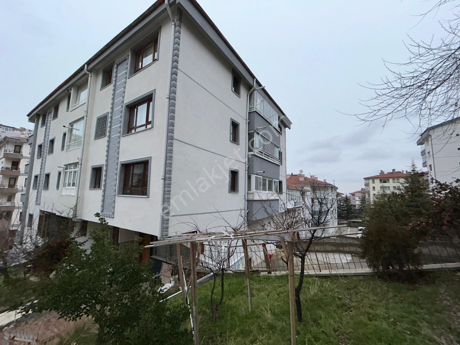 Emaks'tan /huzur Mah.1112 Cadde Üzeri/katta / Satılık 3+1 Daire - Görsel 3