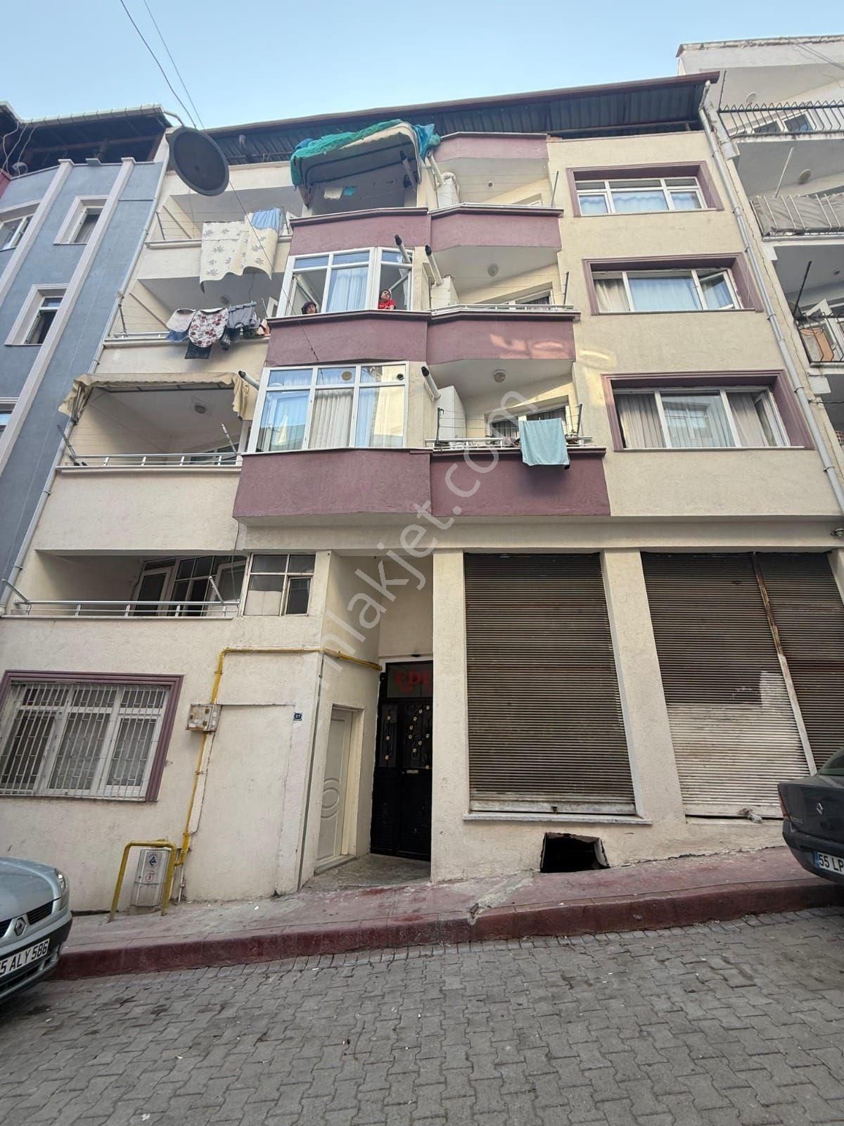 Selahiye Mah. Yüksek Giriş 3+1 Doğalgazli Kat Tapulu Krediye Uygun