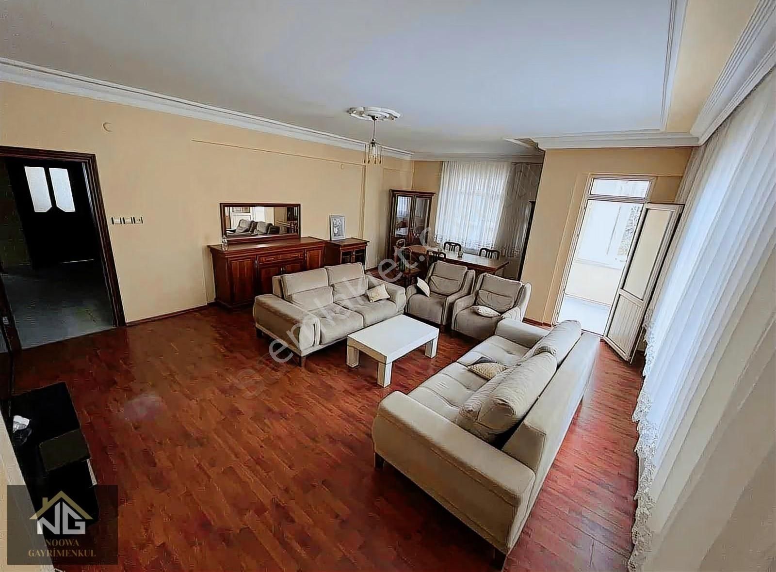 Pendik Fatih Mh. Merkezi Konumlu Geniş 3+1 Kiralık Daire