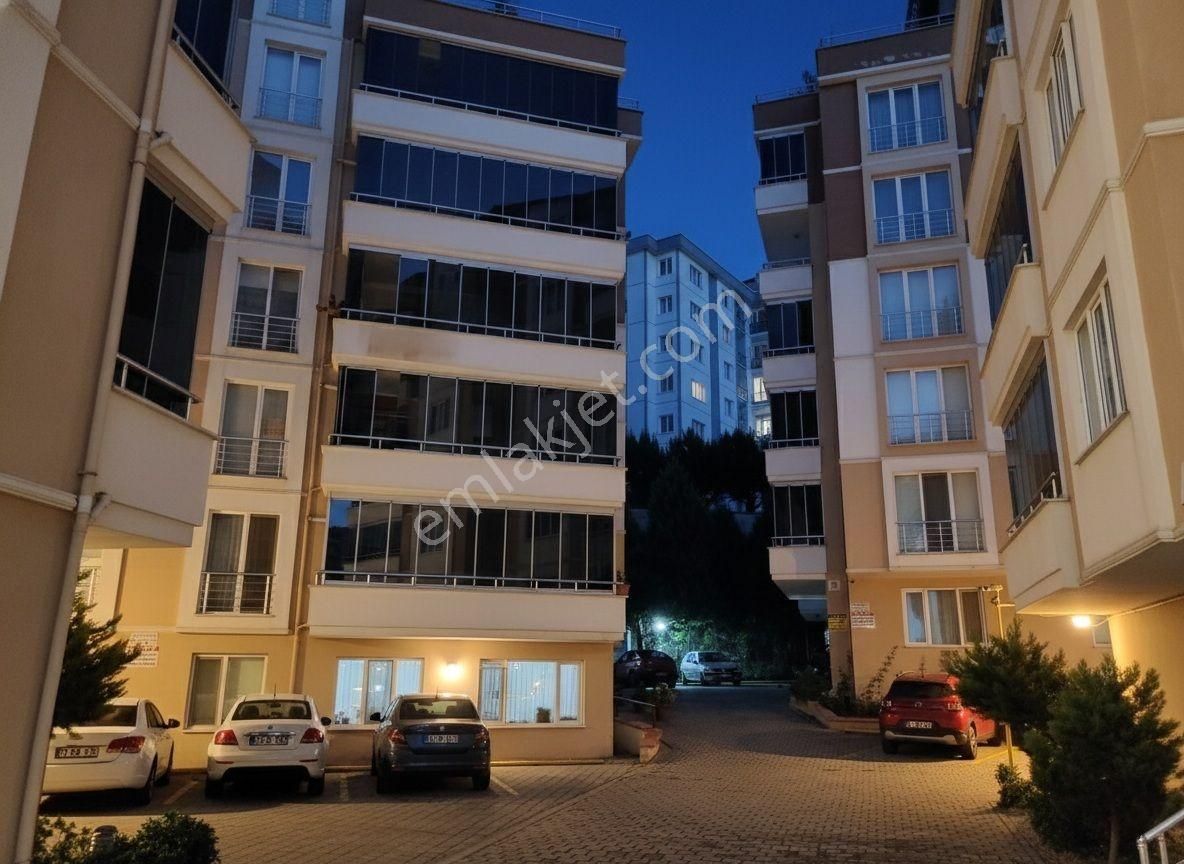Mudanya Güzelyalı'da Site İçi Satılık 3+1 Daire