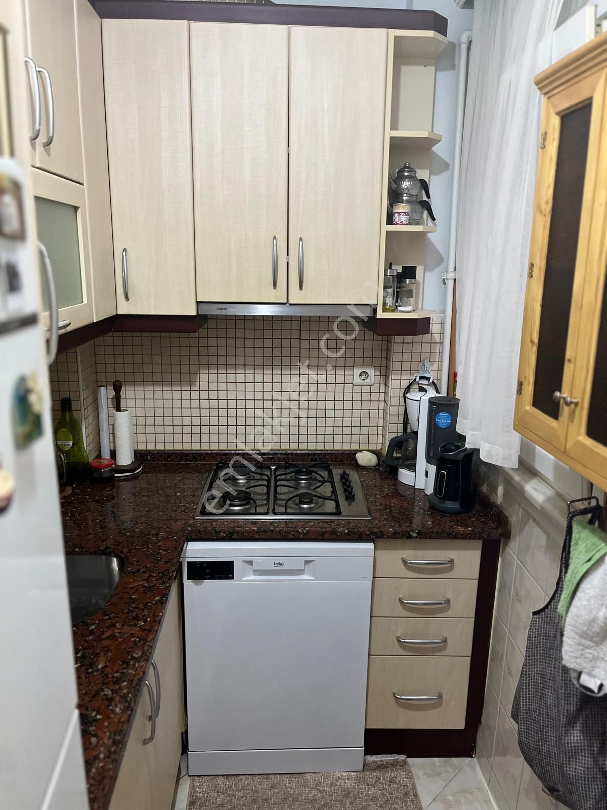 Burç Emlak'tan Cadde Yakını Dizi Sokakta 2+1 Kombili Bakımlı, 85 M2, Giriş Üstü - Görsel 4