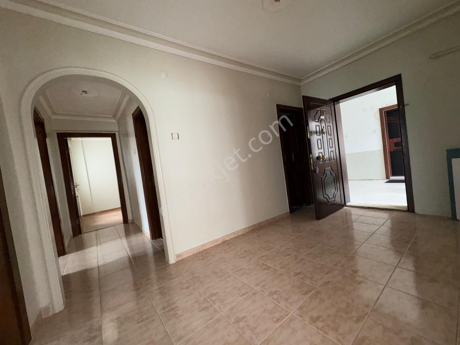 Batıkent İlkyerleşim'de Panoramik Manzaralı 3+1 Kiralık Daire!!! - Görsel 10