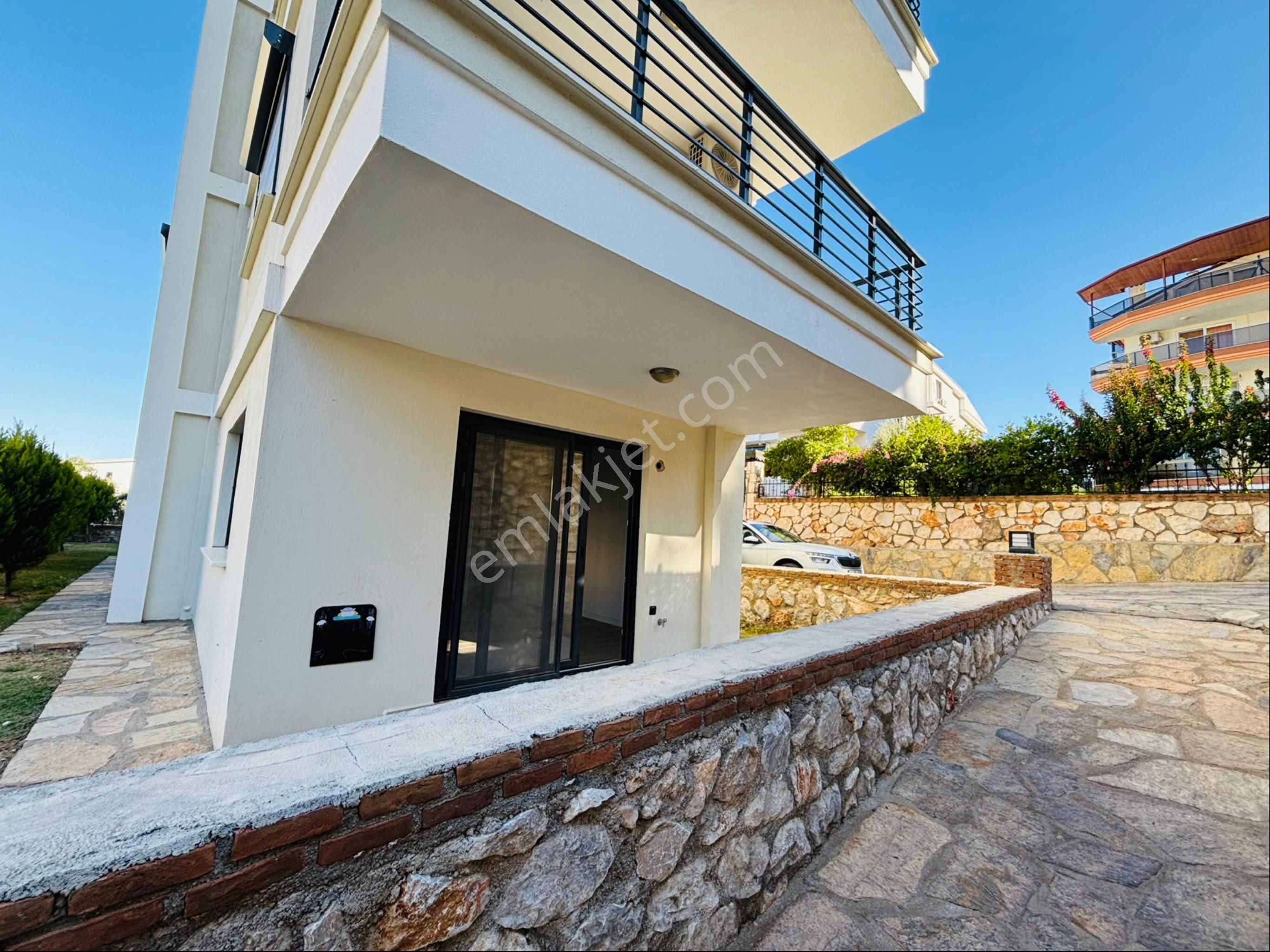 Akbük’de Satılık 2+1 Havuzlu Daire - Görsel 6