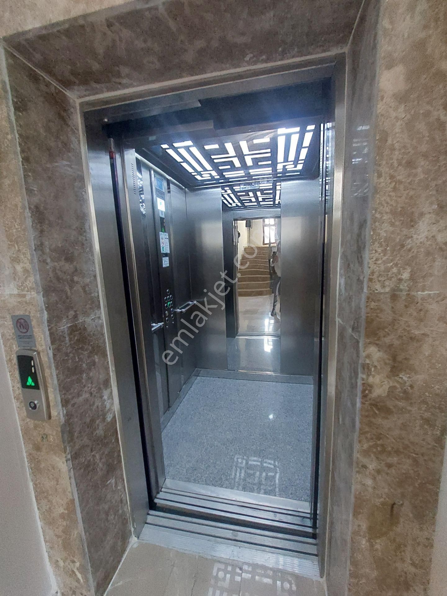 Bayraklı Şehir Hastanesi Üzeri Toki Konutlarında Kiralık 3+1 Daire - Görsel 6