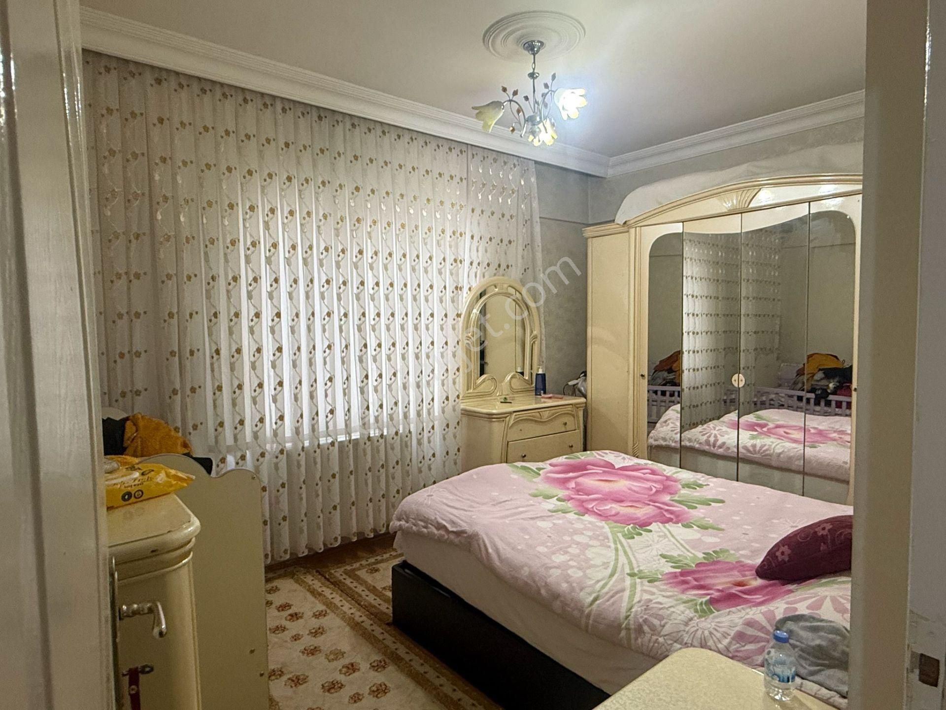 Doğan Emlak'tan-gazikent Merkezde 2+1 Ara Kat Bakımlı Daire - Görsel 8