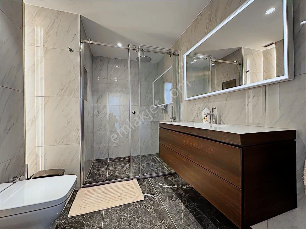 Çeşme Çiftlikköy'de Satılık Ultra Lüks 4+1 Emsalsiz Villa - Görsel 25