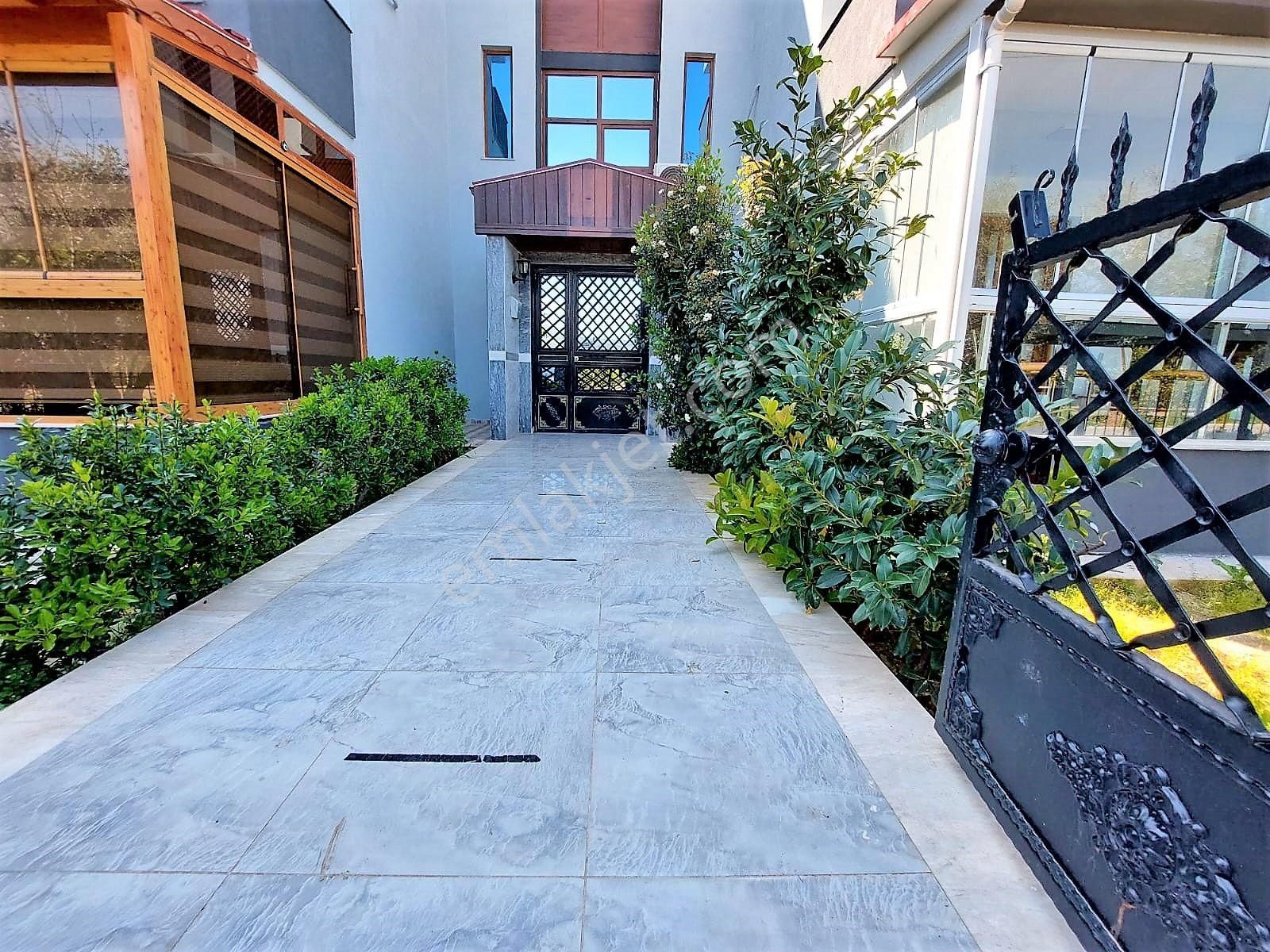 İzmi̇r Seferi̇hi̇sar Ürkmez De Satılık Bahçeli̇ Zemi̇n Kat Dai̇re 2+1 - Görsel 5