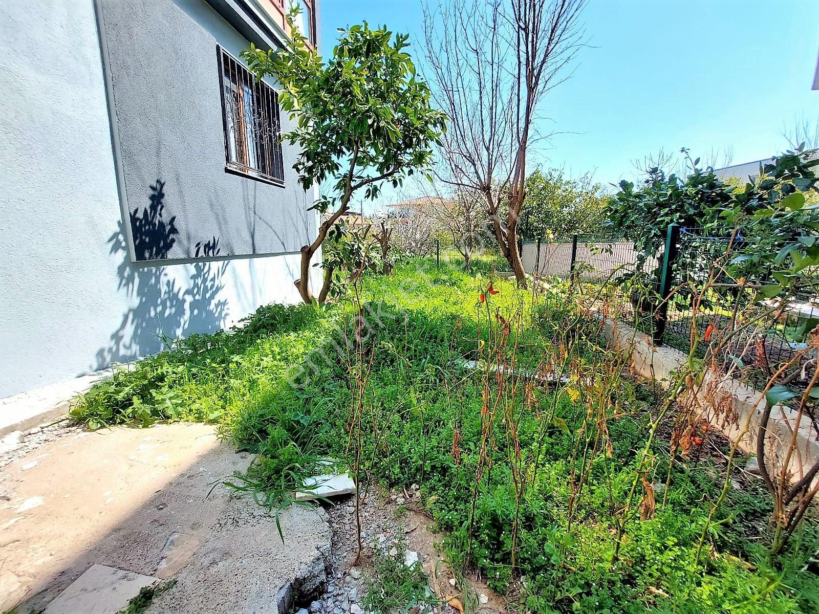 İzmi̇r Seferi̇hi̇sar Ürkmez De Satılık Bahçeli̇ Zemi̇n Kat Dai̇re 2+1 - Görsel 8