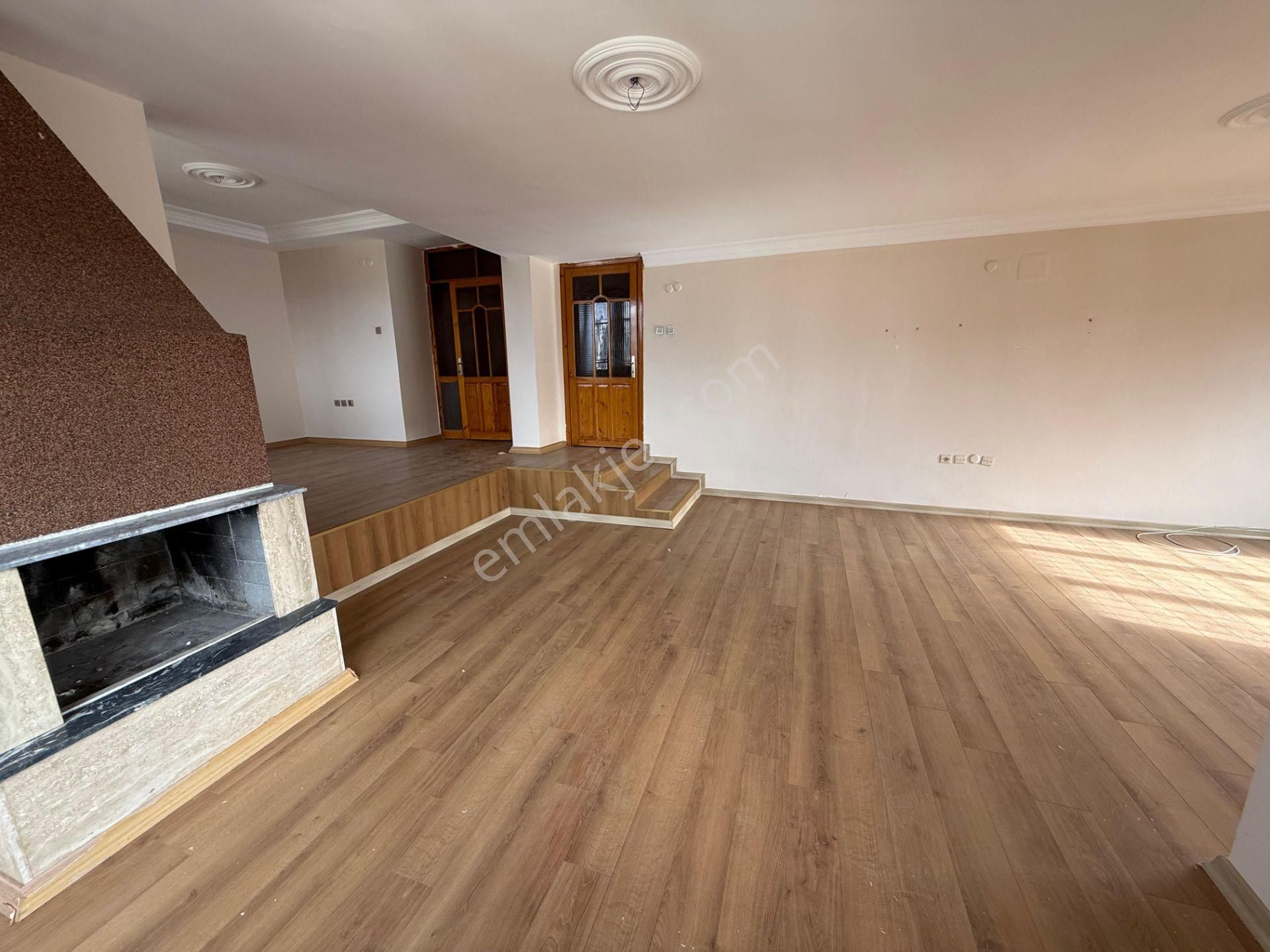 İz Gayrimenkul'den Mavi Bulvar Ve Alparslan Türkeş Blv 3+1 Kesişiminde Emsalsiz Genişlikte - Görsel 9