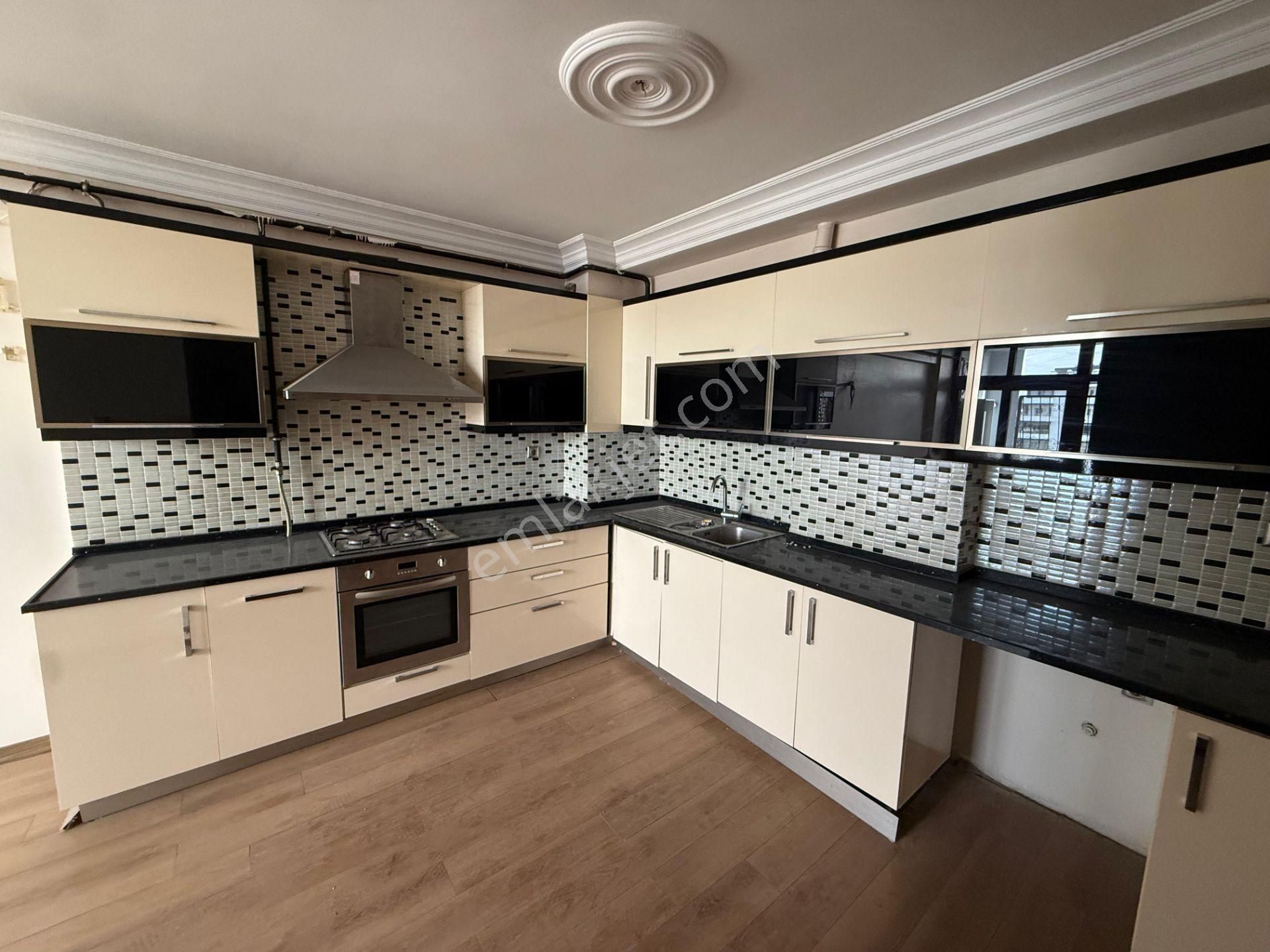 İz Gayrimenkul'den Mavi Bulvar Ve Alparslan Türkeş Blv 3+1 Kesişiminde Emsalsiz Genişlikte - Görsel 2