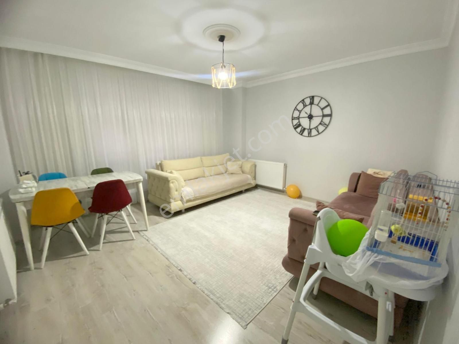 Mertcan'dan Misaki Milli Cad. 2dk İskanlı Yüksek Giriş Kat 2+1