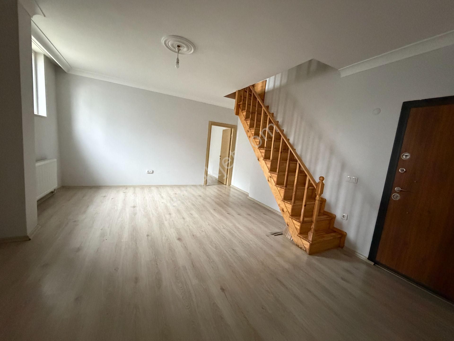 Samandıra Merkeze Yakın 140m2 Kiralık 4+1 Kullanışlı Tersdubleks - Görsel 10