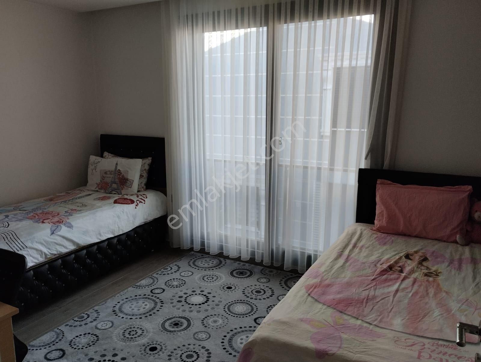 Efeler’de 4+1 Havuzlu Merkezi Konum Villa - Görsel 9