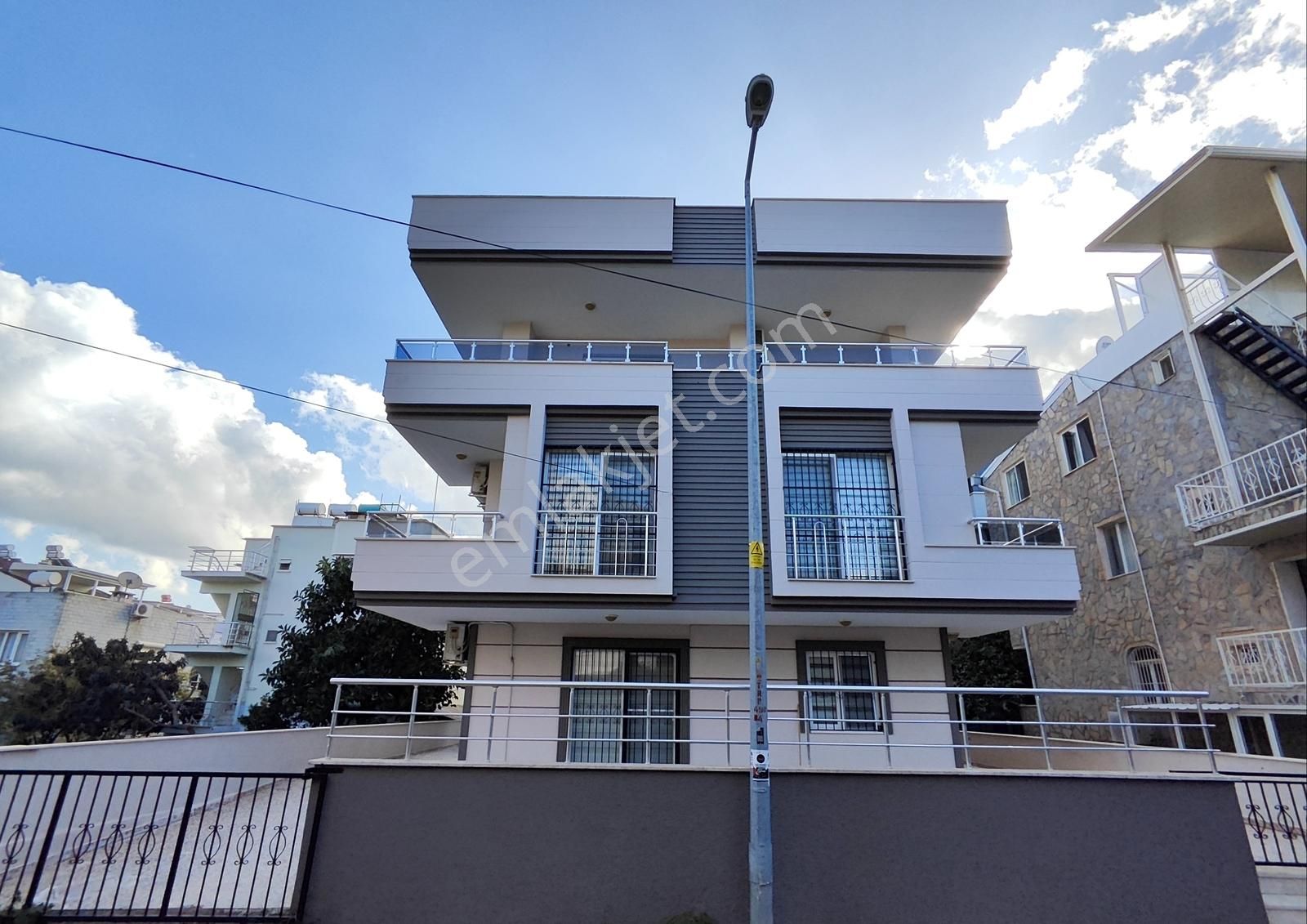 Didim Altınkumda Satılık 5+2 Tam Müstakil Villa Apart Olabilir