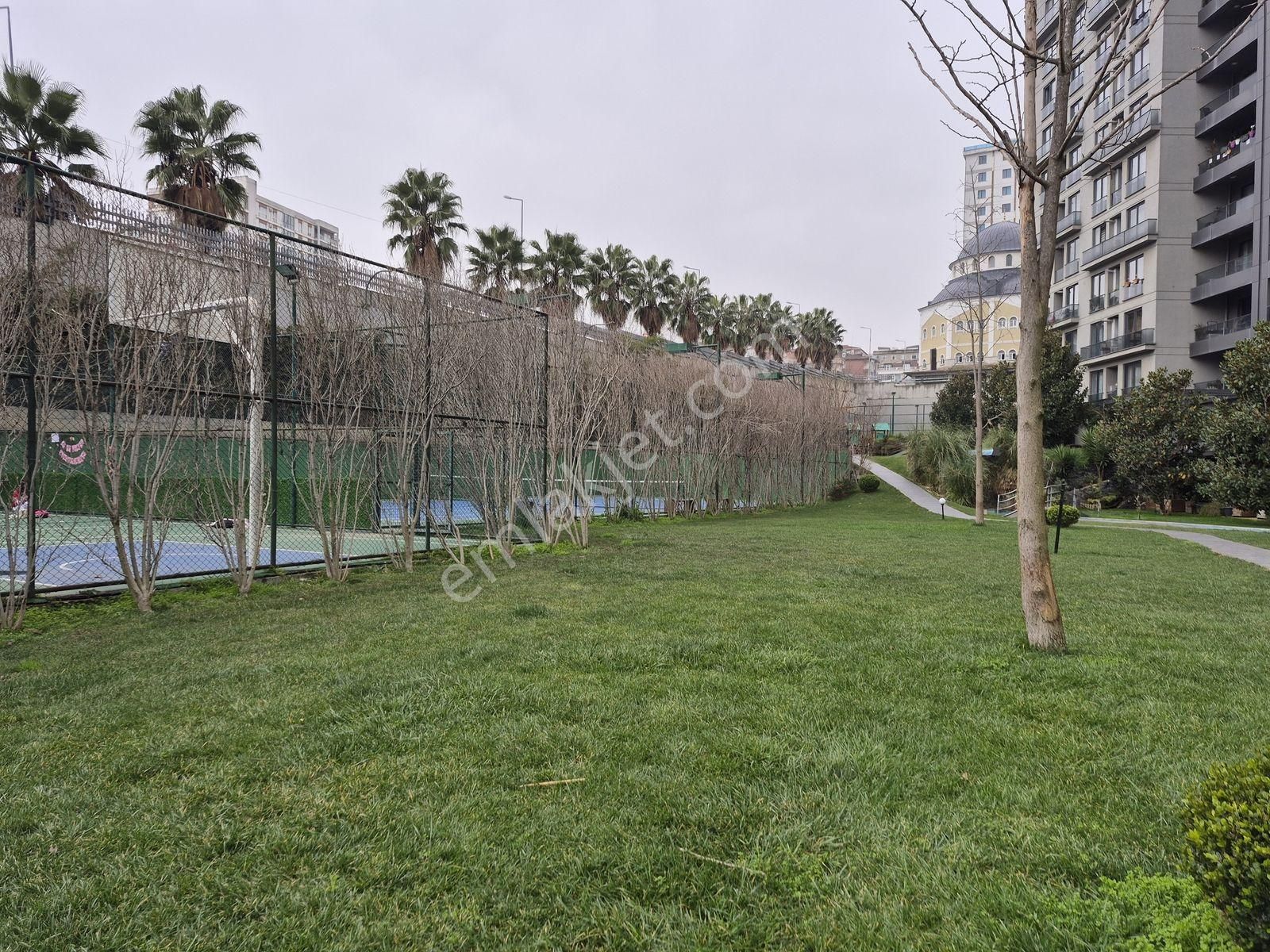 Beylikdüzü Mılpark Konutlarında Satılık 1+1 Daıre - Görsel 24