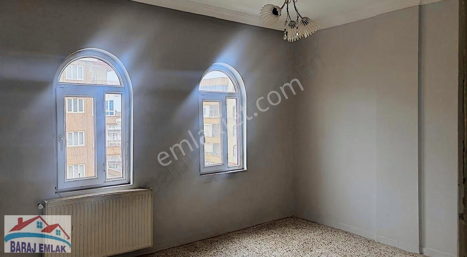 Baraj Emlak Şanmed Karşısı Yol Üzeri Kiralık Daire - Görsel 12