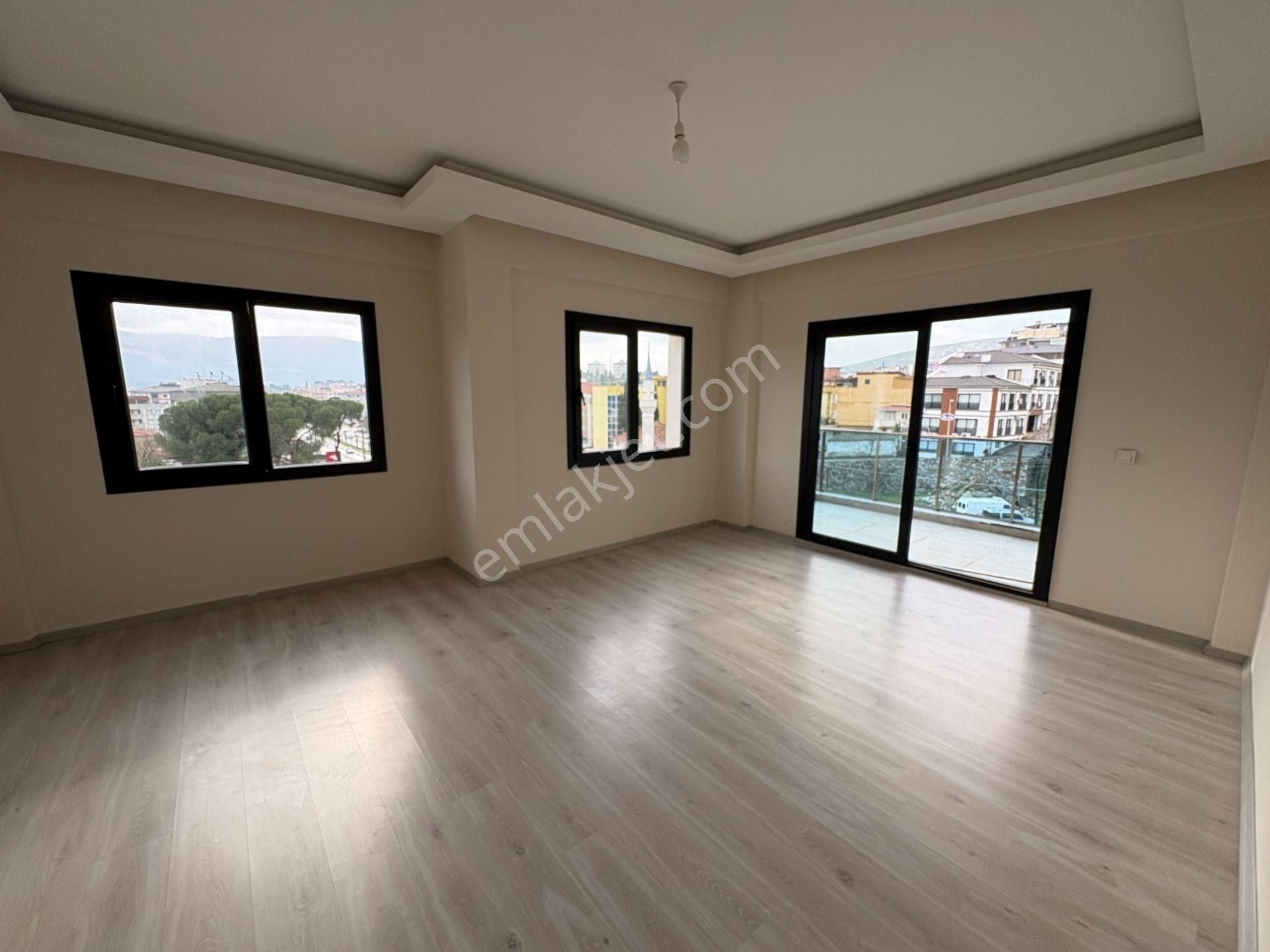 Güneş Mahallesinde 3+1 Doğalgazlı Yerden Isıtmalı Kiralık Daire - Görsel 3