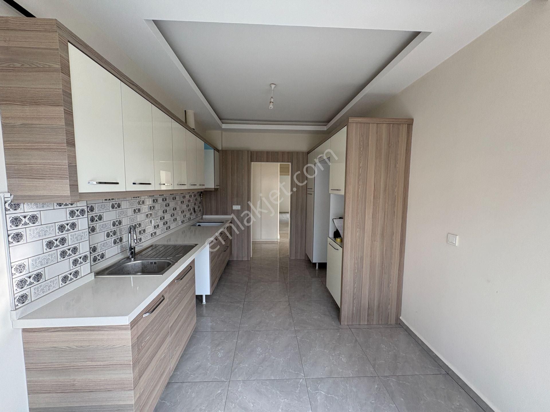 Güneş Mahallesinde 3+1 Doğalgazlı Yerden Isıtmalı Kiralık Daire - Görsel 8