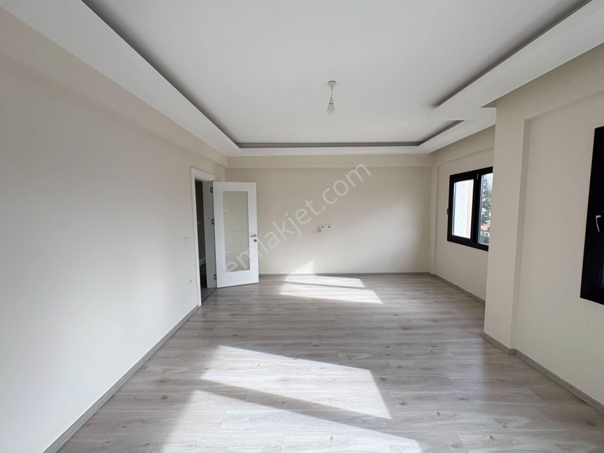 Güneş Mahallesinde 3+1 Doğalgazlı Yerden Isıtmalı Kiralık Daire - Görsel 4