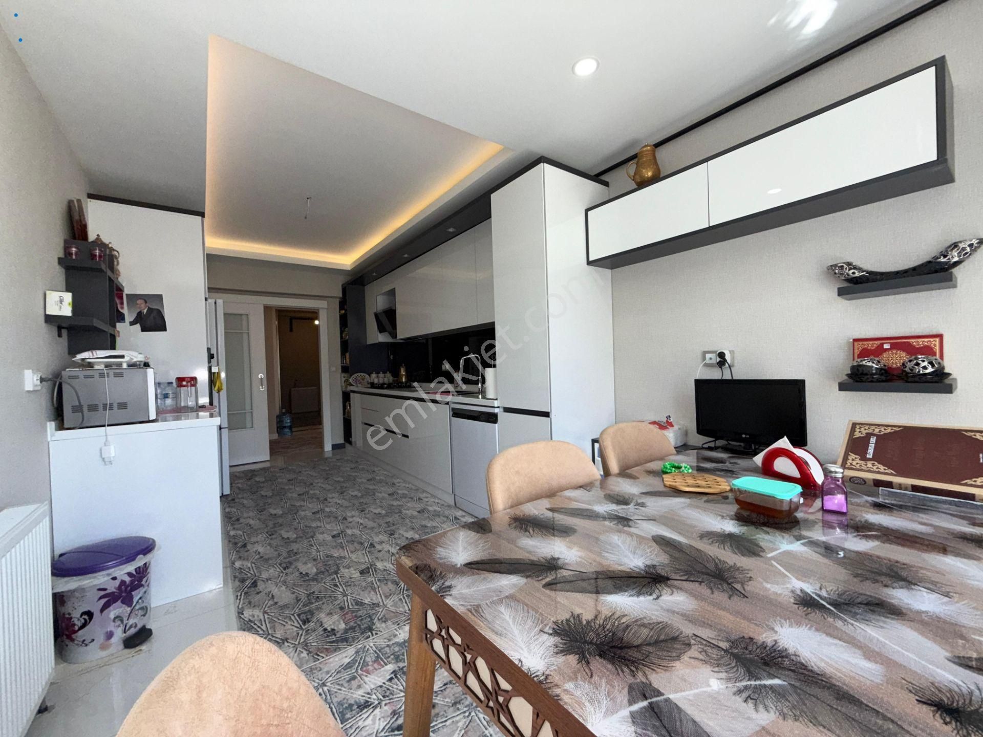 Nasip Emlak'tan Satılık 4+1 Site İçerisinde Kpl. Otoparklı Daire - Görsel 4