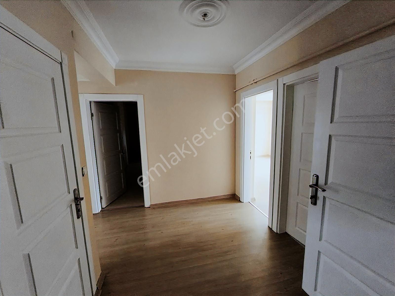 Remax Natural Den Topçularda Satılık 3+1 - Görsel 15