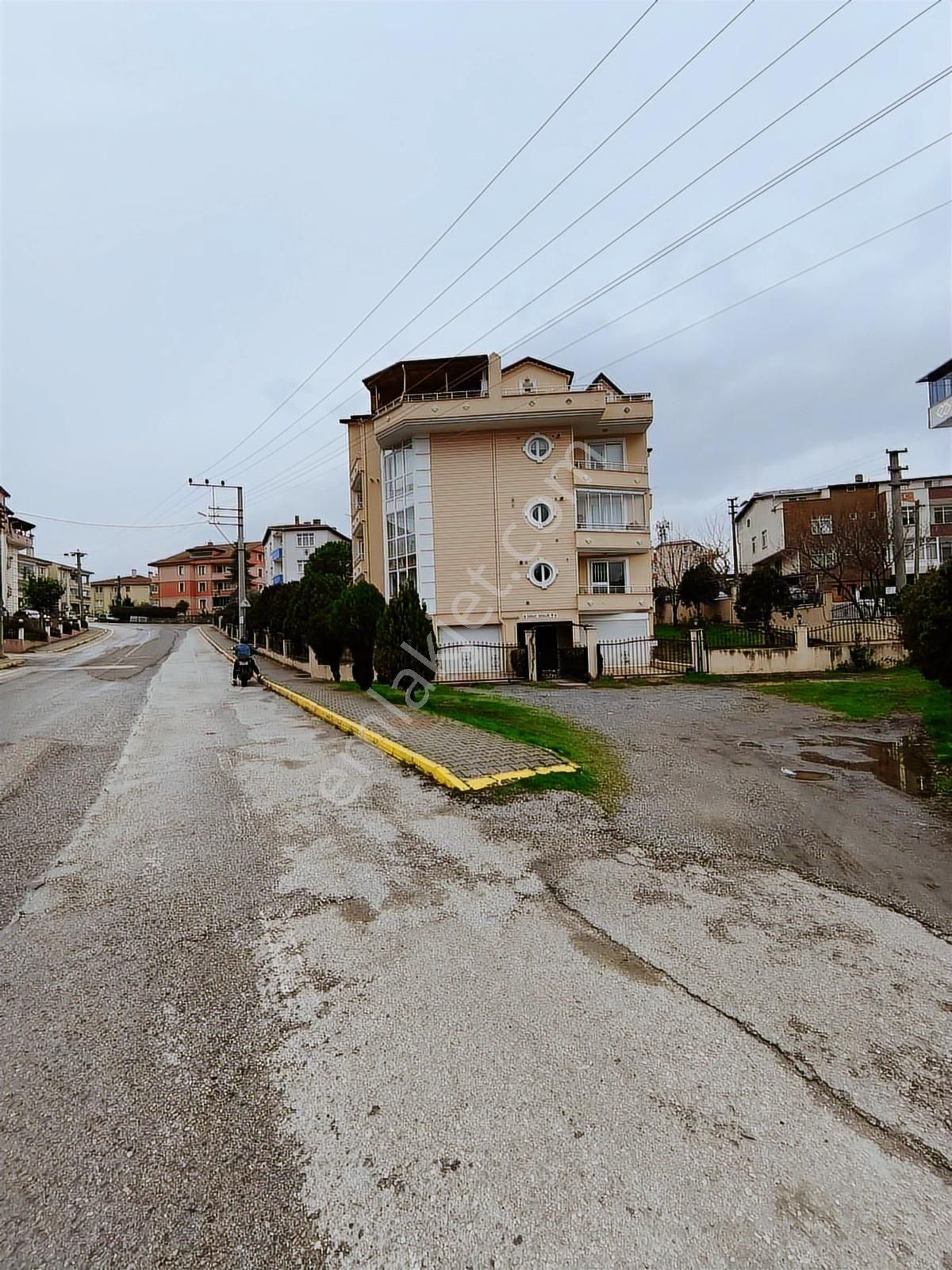 Remax Natural Den Topçularda Satılık 3+1 - Görsel 2