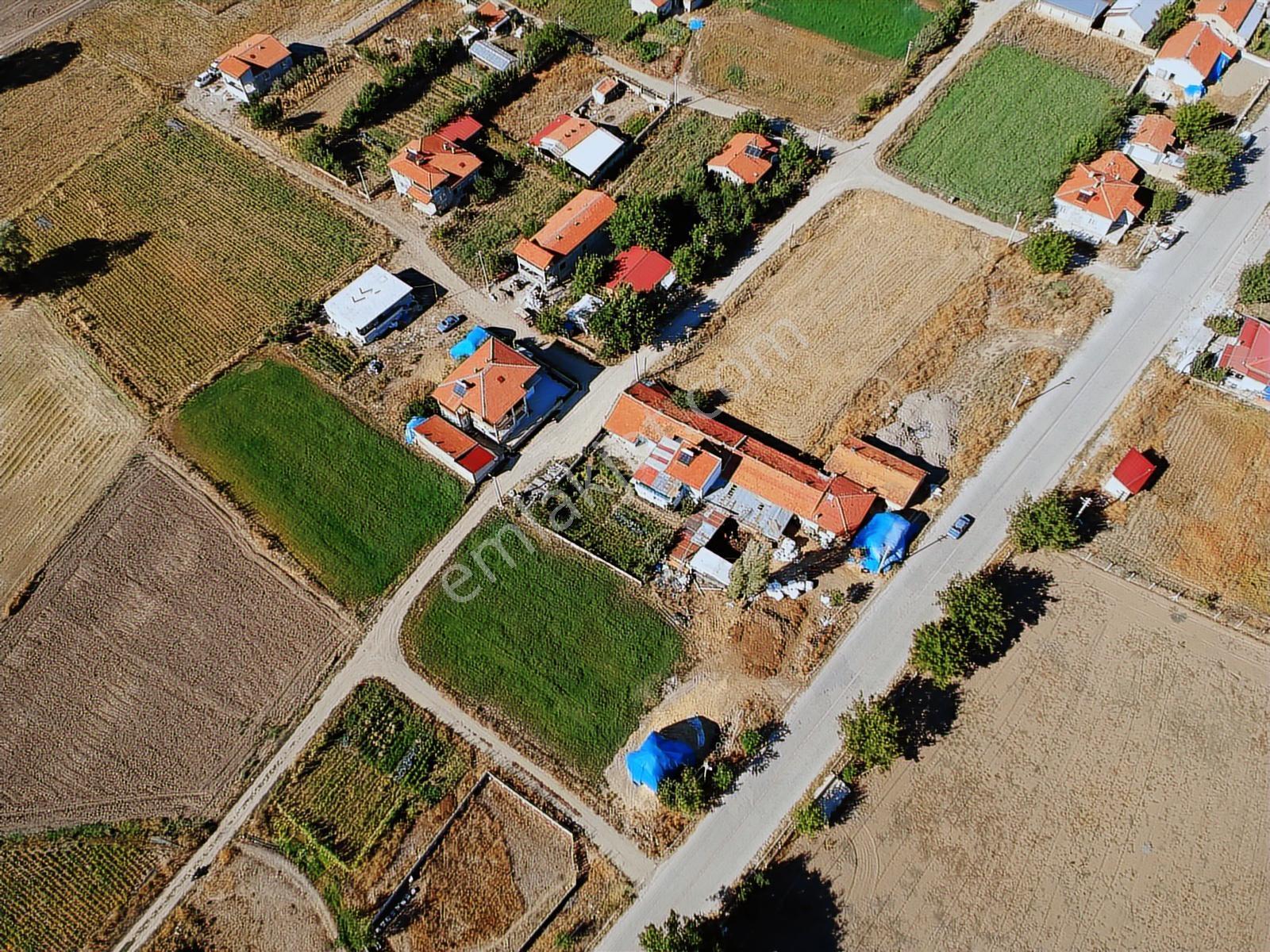 İlbey // Şuhut Aydın Caddesi Yanında Satılık "6" Adet Arsa - Görsel 15