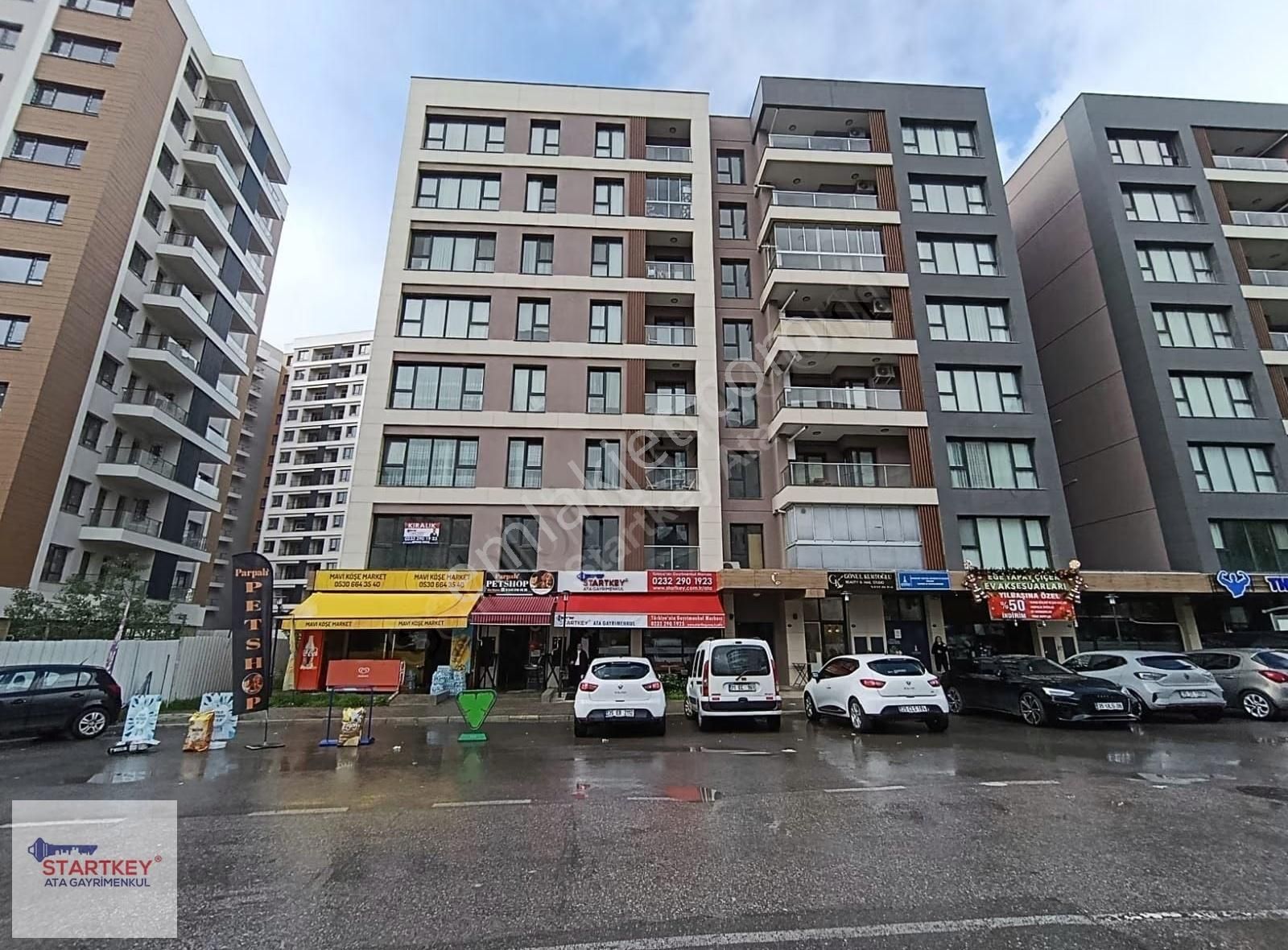 Karşiyaka Örnekköy'de Lavida Park Evlerinde Kiralık 3+1 Daire