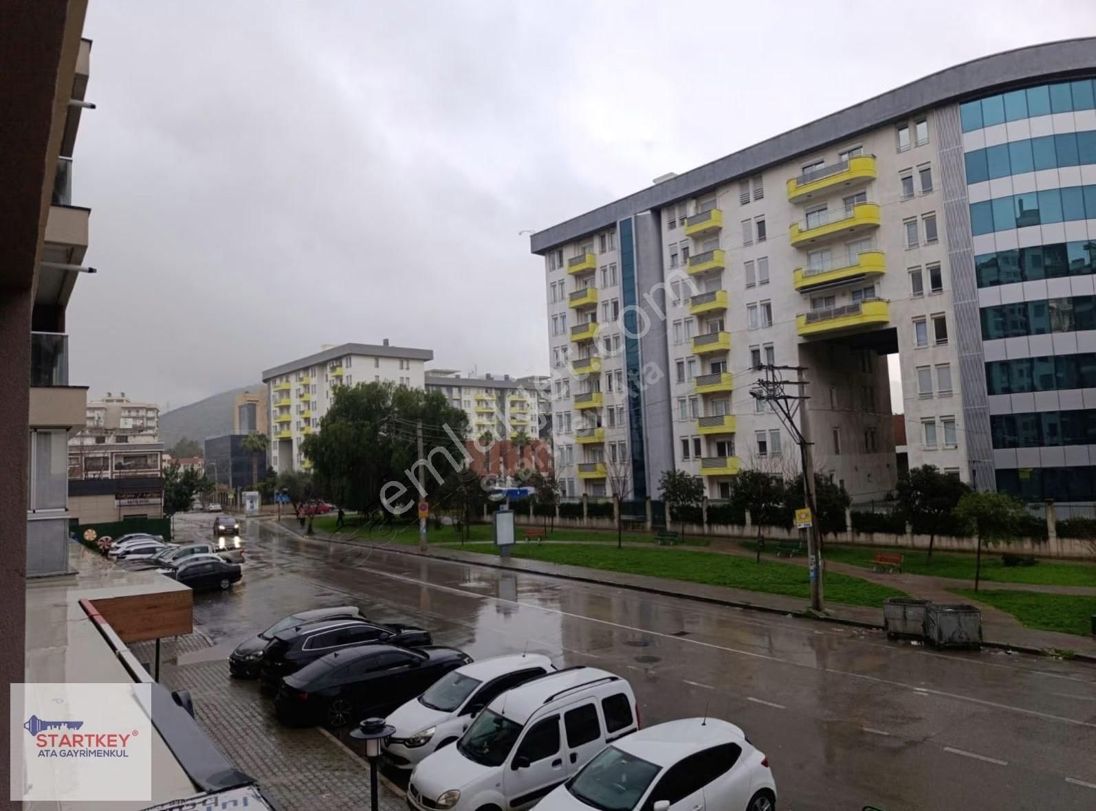 Karşiyaka Örnekköy'de Lavida Park Evlerinde Kiralık 3+1 Daire - Görsel 24