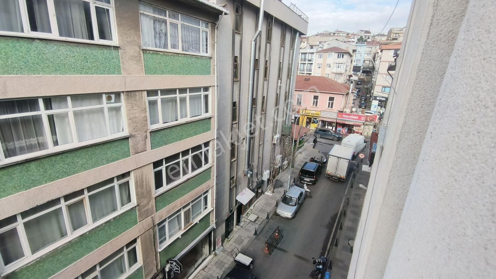 İbar Emlaktan Kadıköy Hasanpaşada Kiralık 2+1 Daire - Görsel 13