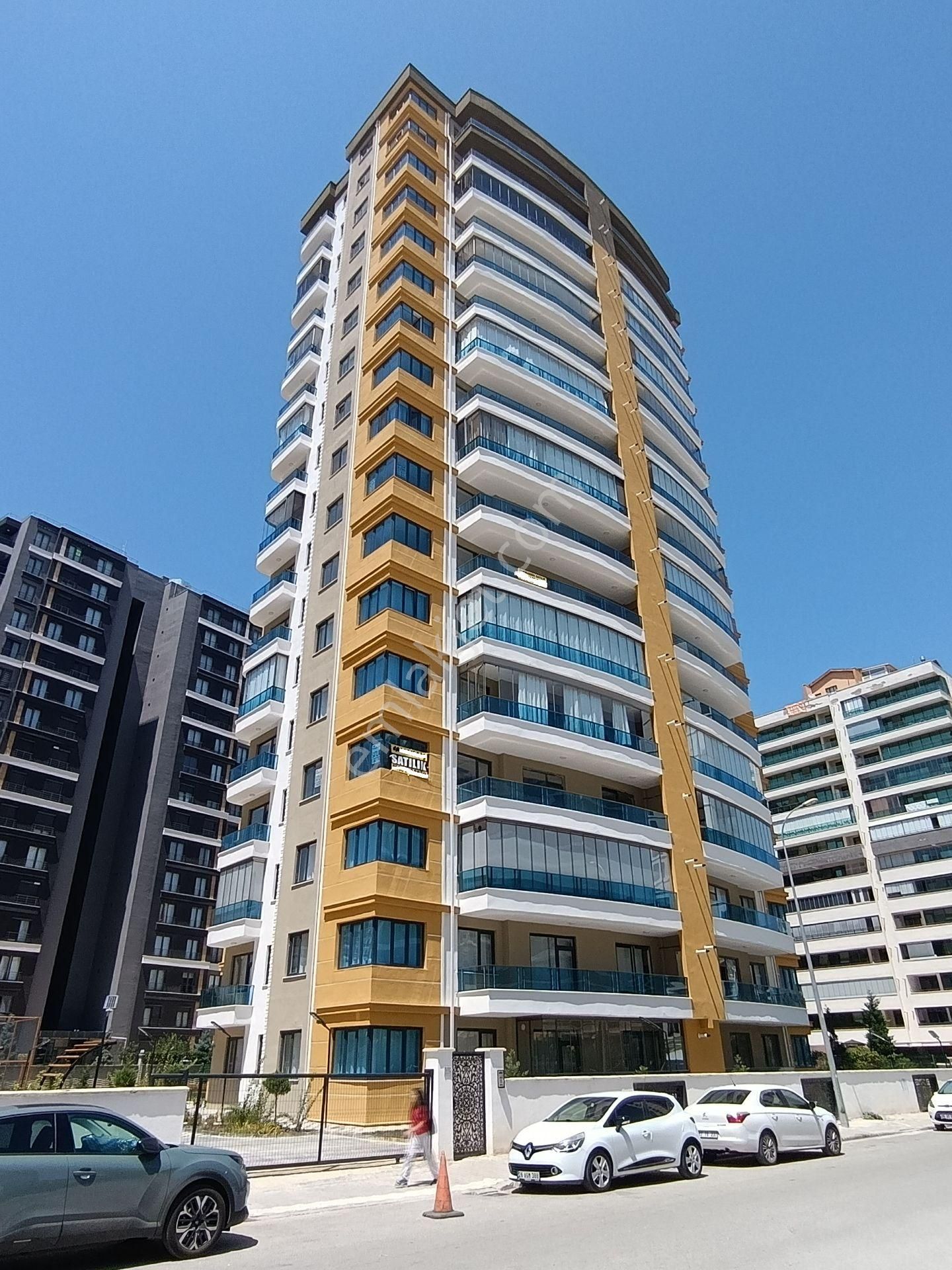 Şefikcan Selçuk Mahallesin De Acil Satılık 3+1 Ara Kat Daire