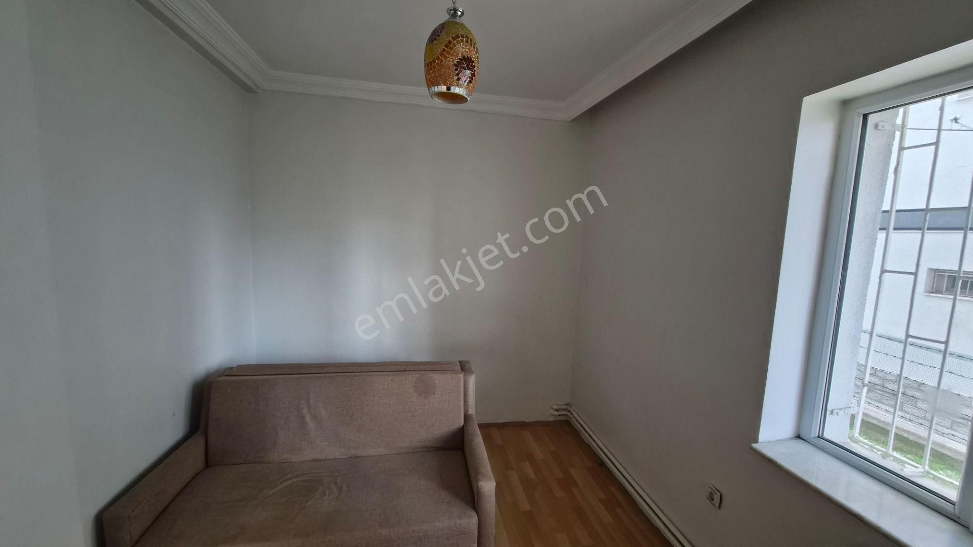 Kent Emlak'tan Abidin Paşada 2+1 Giriş Kat Ön Cephede Satılık Daire - Görsel 15