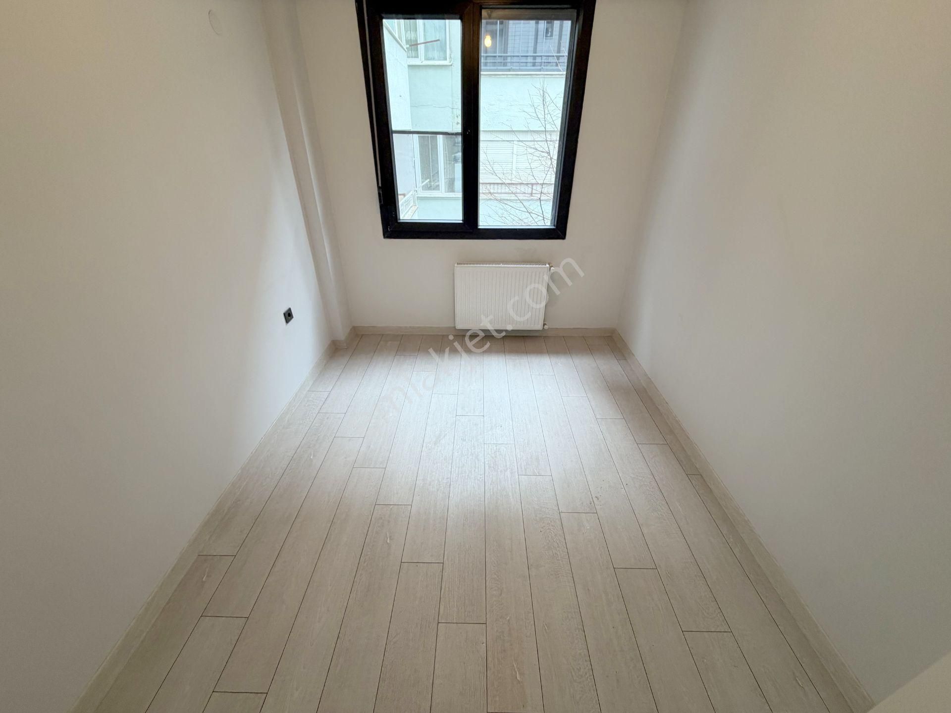 🟣 Güç Gayrimenkul'den Akçay'da Ön Cephe Ara Kat Cam Balkonlu Kombili 2+1 Daire - Görsel 29