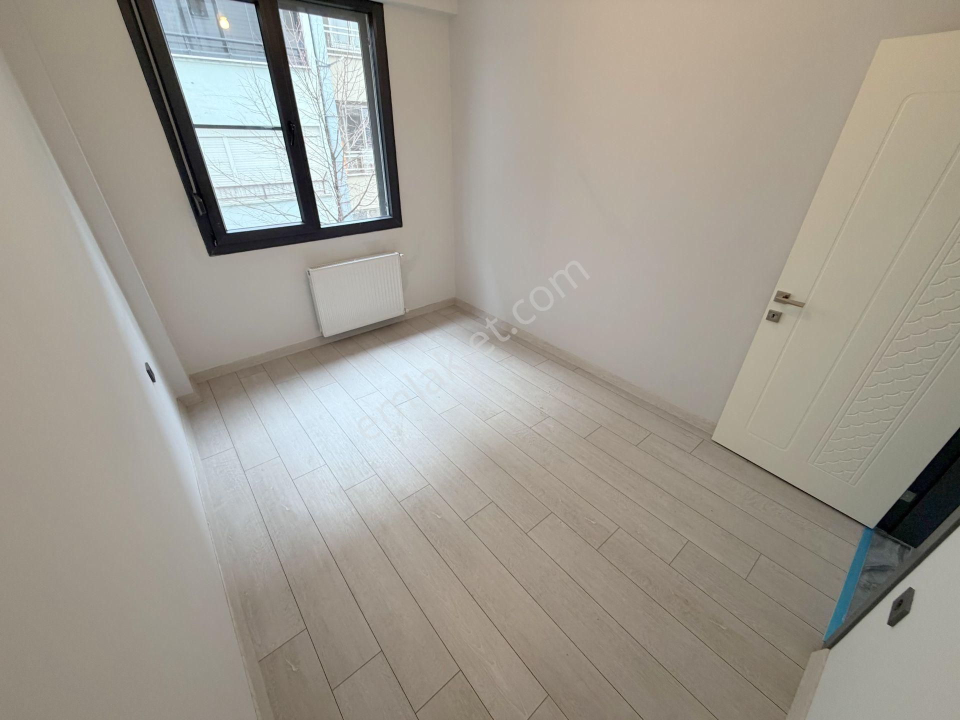 🟣 Güç Gayrimenkul'den Akçay'da Ön Cephe Ara Kat Cam Balkonlu Kombili 2+1 Daire - Görsel 35