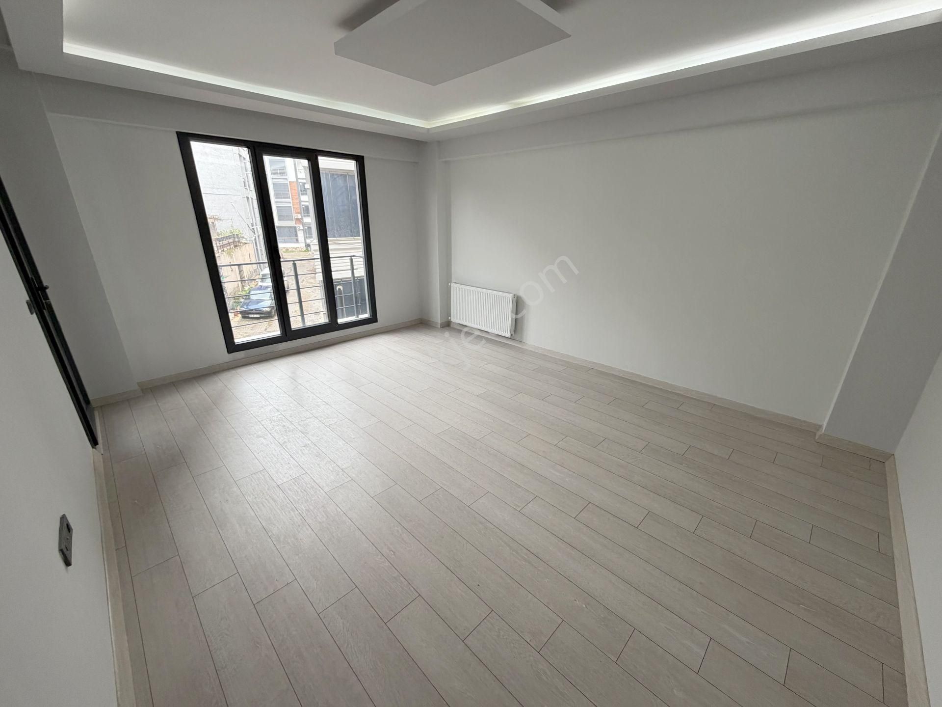 🟣 Güç Gayrimenkul'den Akçay'da Ön Cephe Ara Kat Cam Balkonlu Kombili 2+1 Daire - Görsel 26