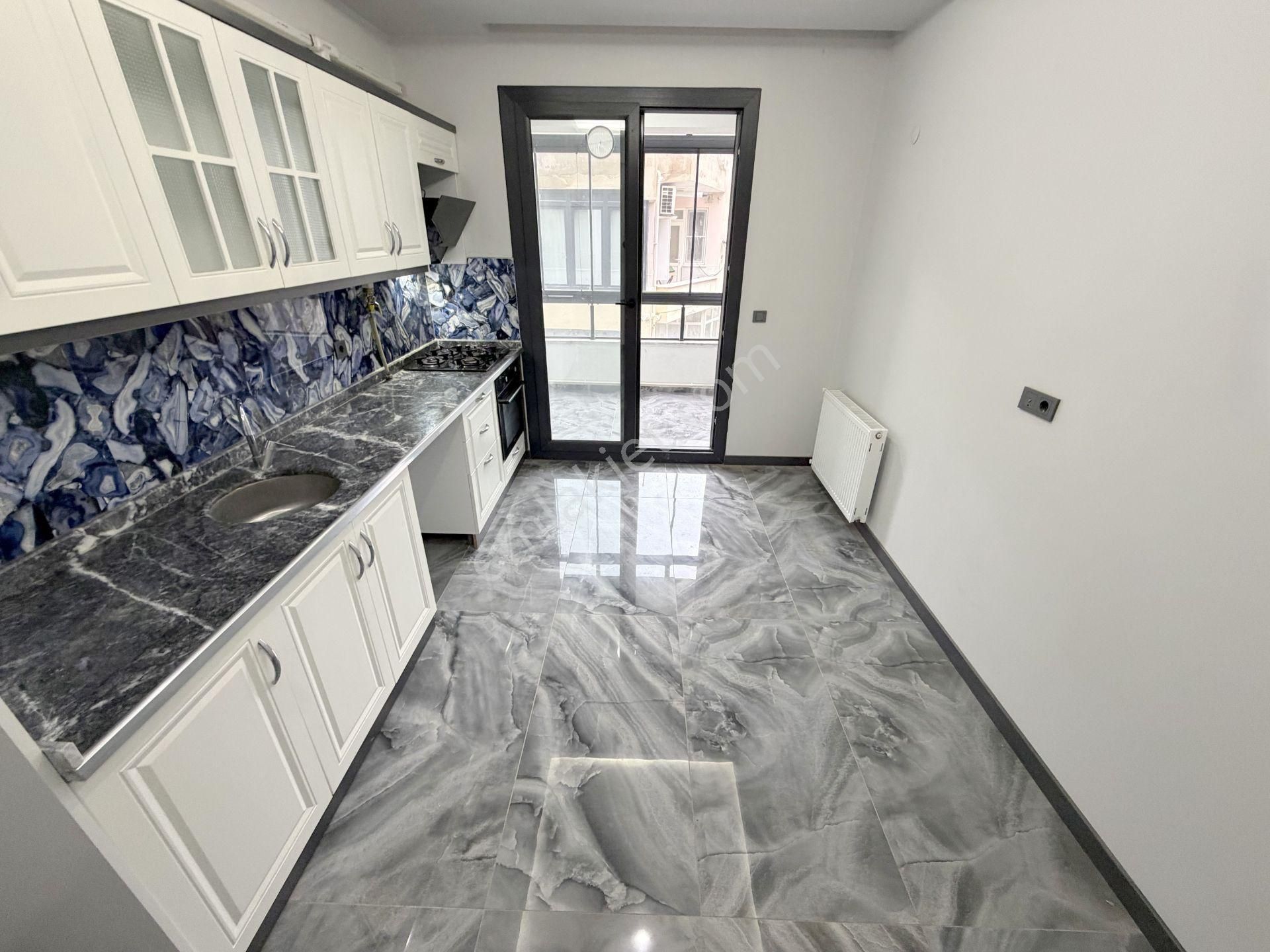 🟣 Güç Gayrimenkul'den Akçay'da Ön Cephe Ara Kat Cam Balkonlu Kombili 2+1 Daire - Görsel 32