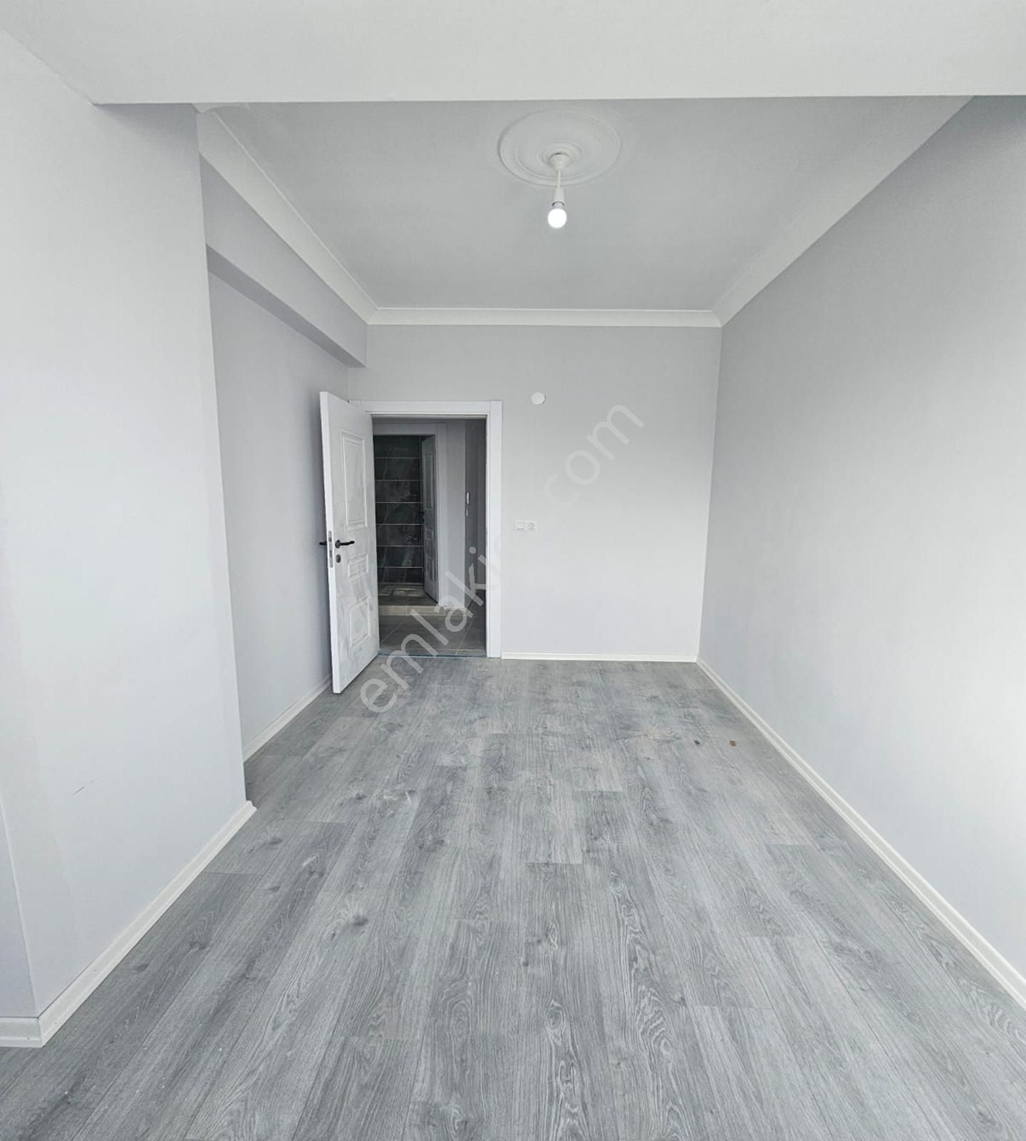 İstasyon Mah. Site İçi 2+1 Kapalı Otoparklı Ankastreli Sıfır - Görsel 3