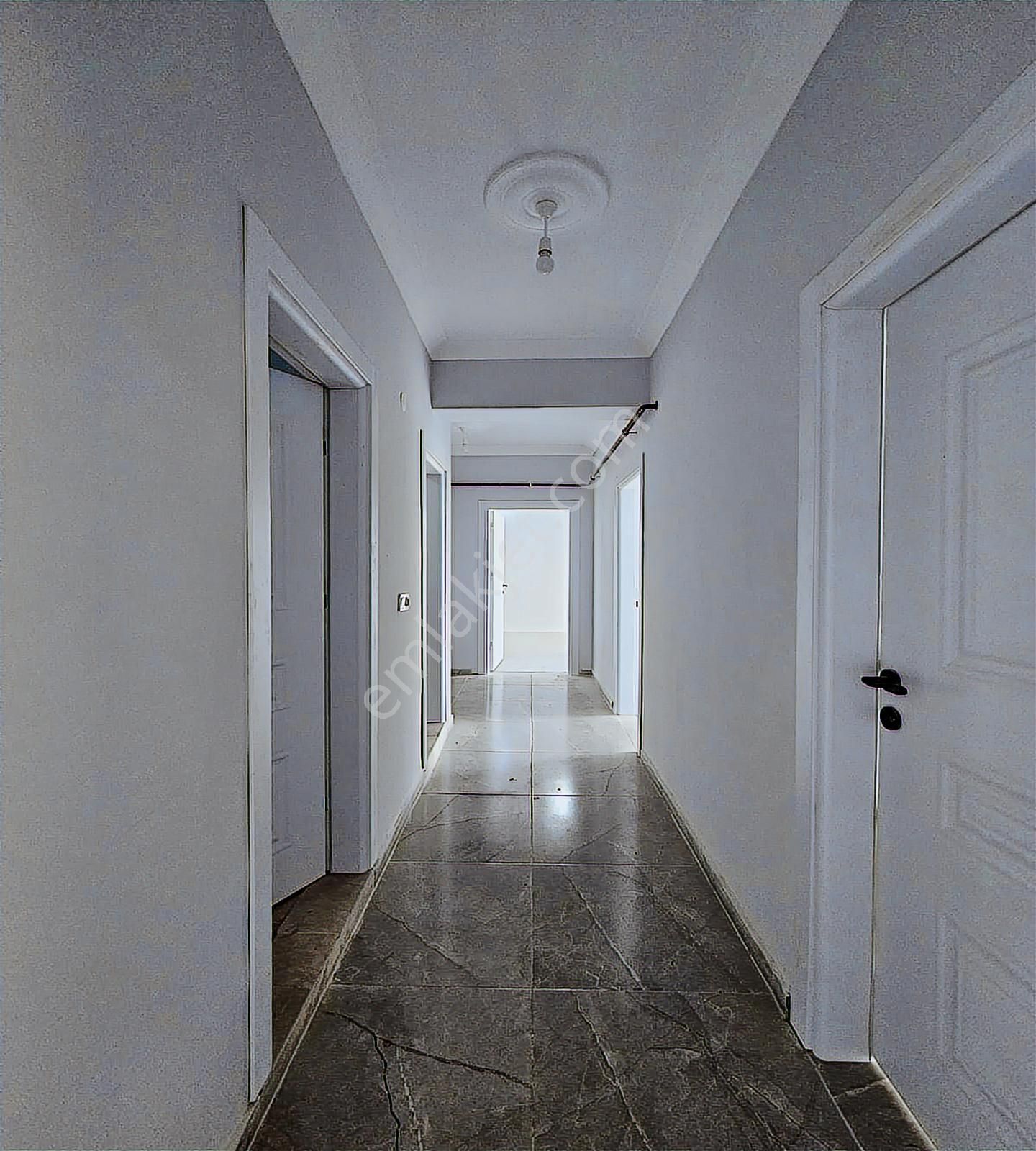 İstasyon Mah. Site İçi 2+1 Kapalı Otoparklı Ankastreli Sıfır - Görsel 23