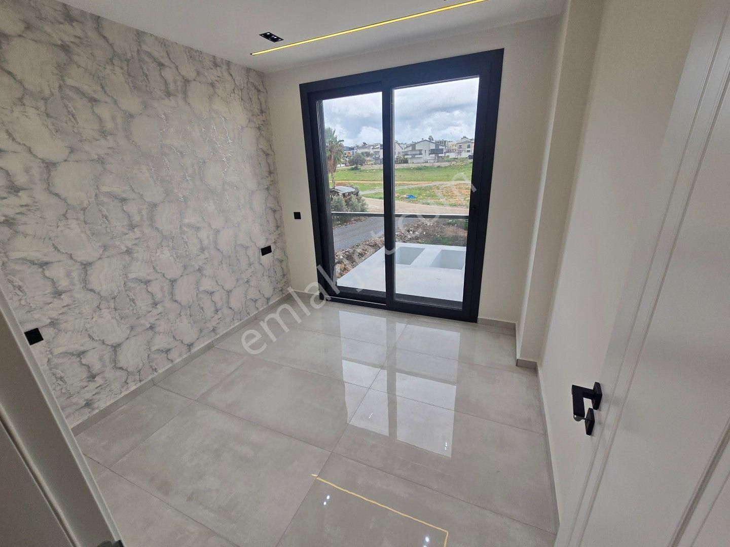 Didim Hisarda Villalar Bölgesinde Satılık Yazlık Villa - Görsel 11