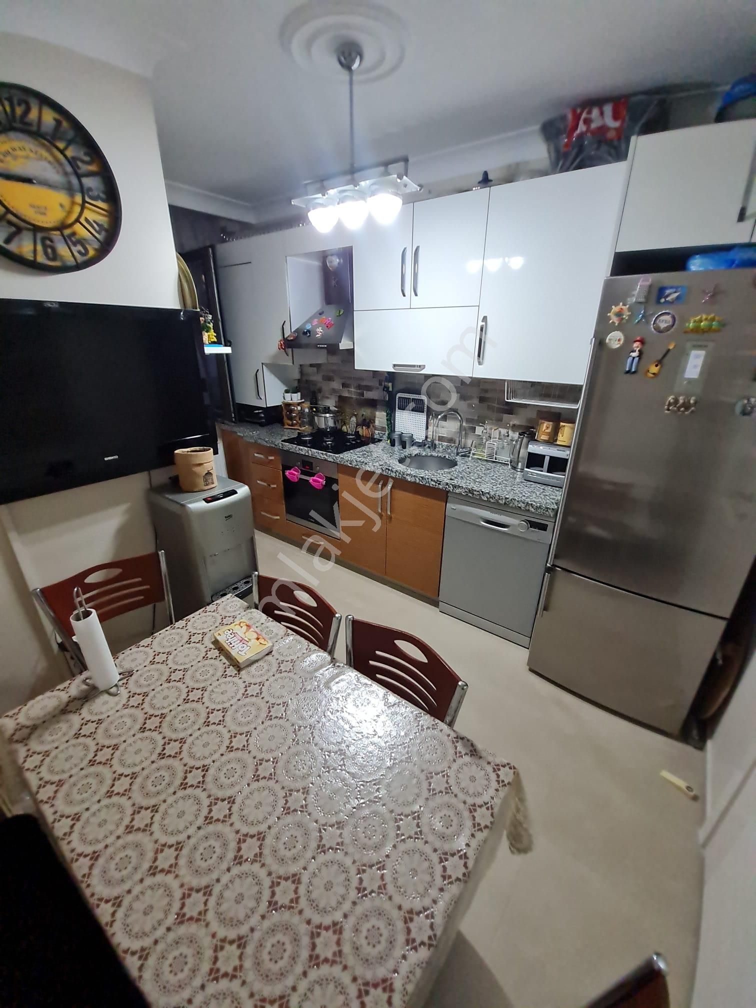 Ataşehir İnönüde 7 Yıllık Binada 95m2 2+1 Satılık Yüksek Giriş - Görsel 13