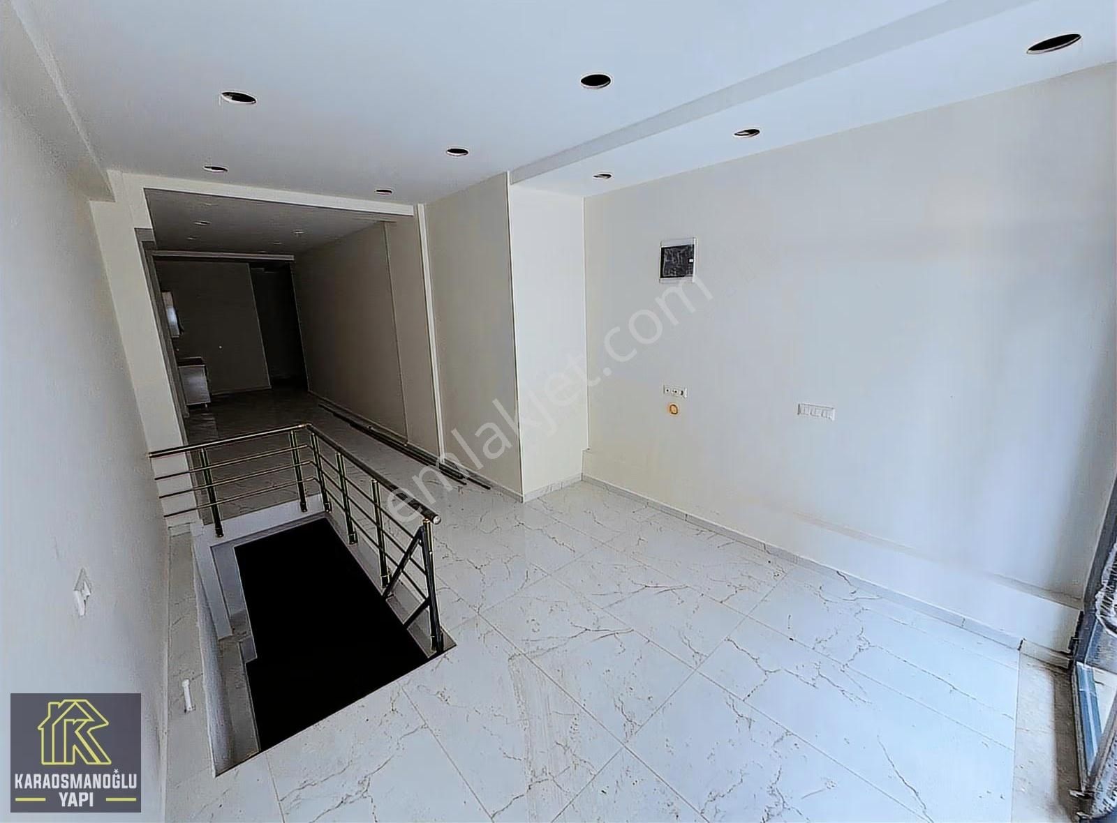 Karaosmanoğlu'ndan Demirkapı Caddesine Köşe 200 M2 Depolu Mağaza - Görsel 6