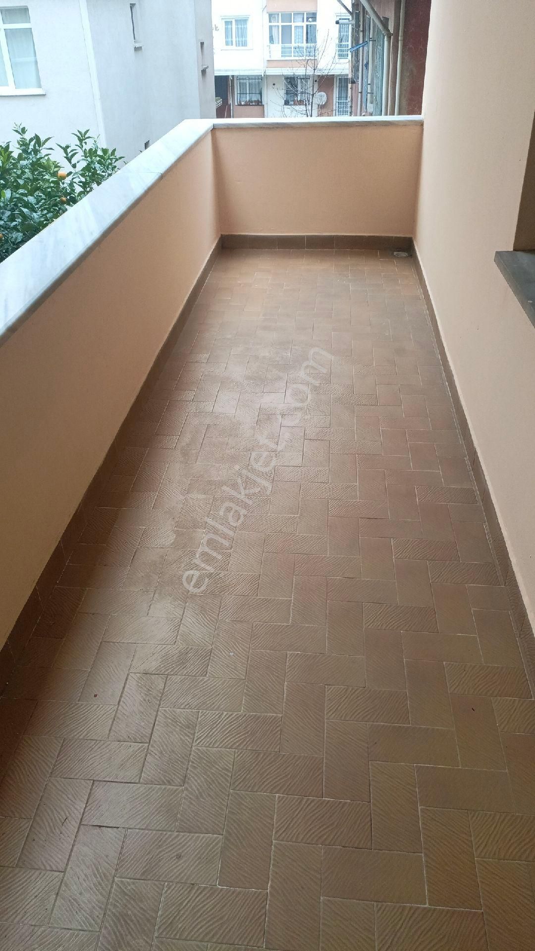 Güzelyalı Güven Emlaktan Kiralık 2+1 Merkezi Konum Daire - Görsel 19