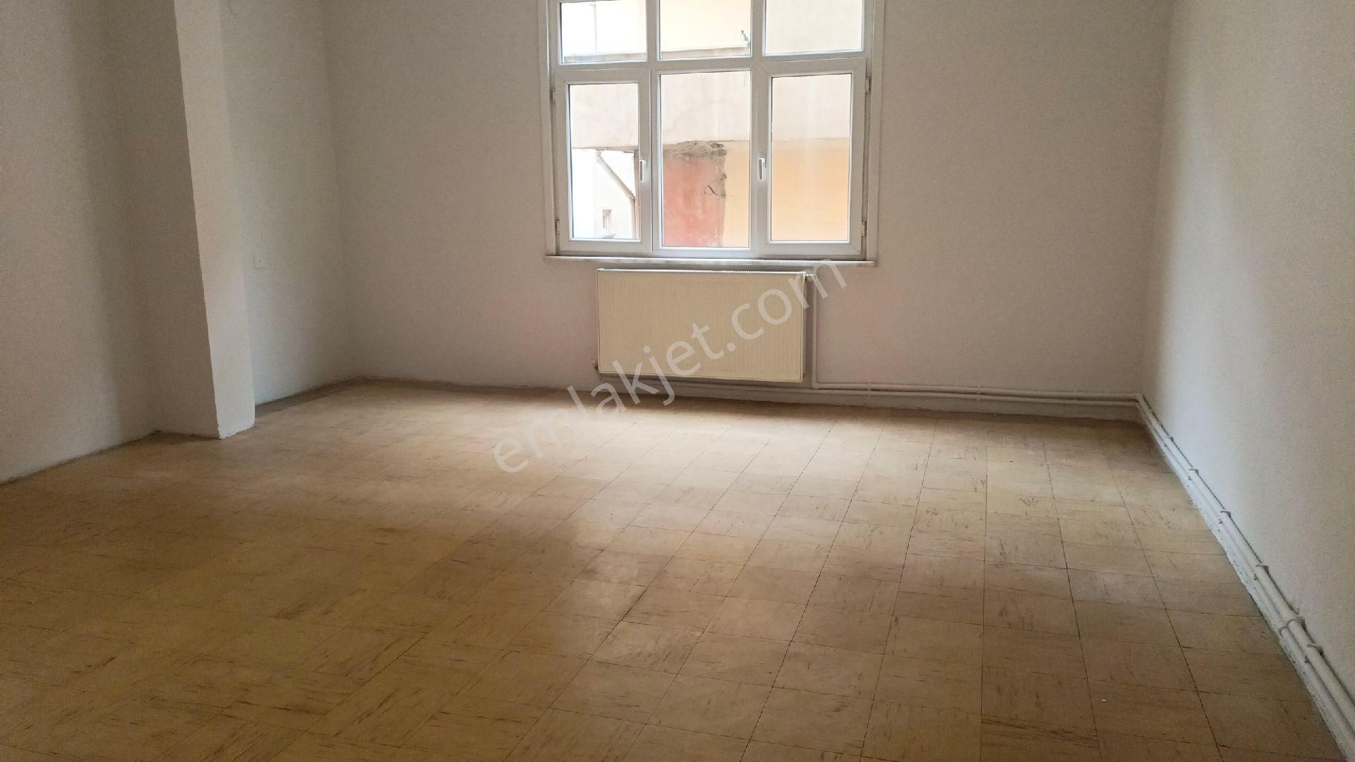 Güzelyalı Güven Emlaktan Kiralık 2+1 Merkezi Konum Daire - Görsel 9