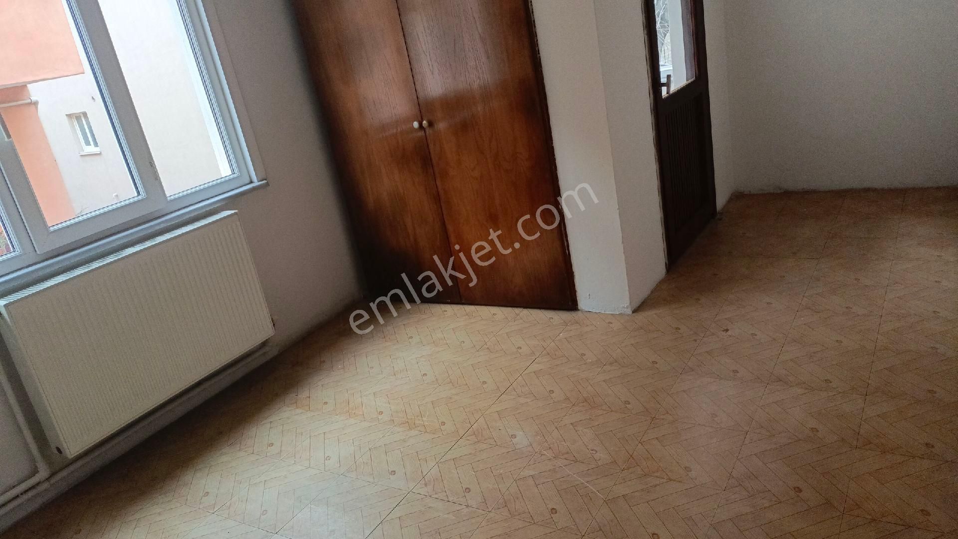 Güzelyalı Güven Emlaktan Kiralık 2+1 Merkezi Konum Daire - Görsel 10