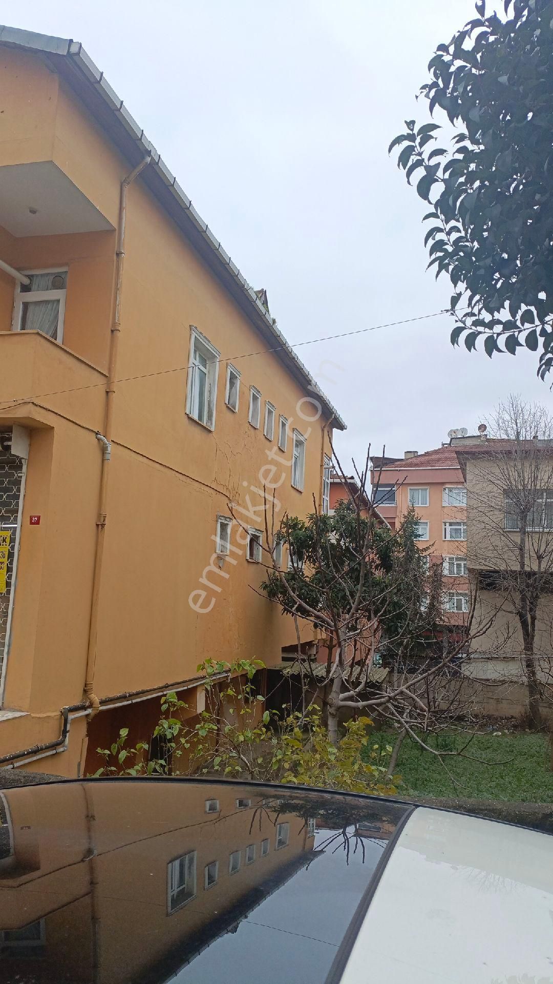 Güzelyalı Güven Emlaktan Kiralık 2+1 Merkezi Konum Daire - Görsel 2