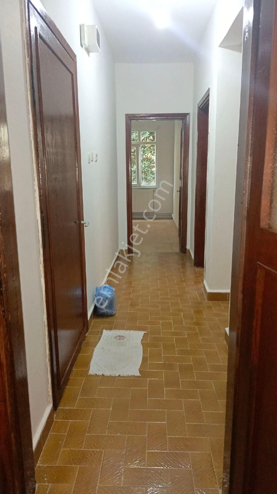 Güzelyalı Güven Emlaktan Kiralık 2+1 Merkezi Konum Daire - Görsel 13