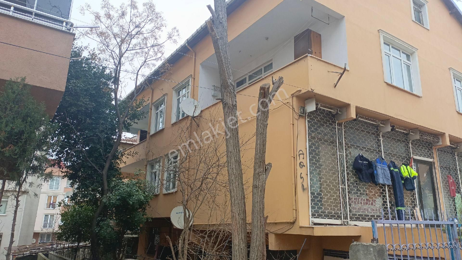 Güzelyalı Güven Emlaktan Kiralık 2+1 Merkezi Konum Daire - Görsel 3