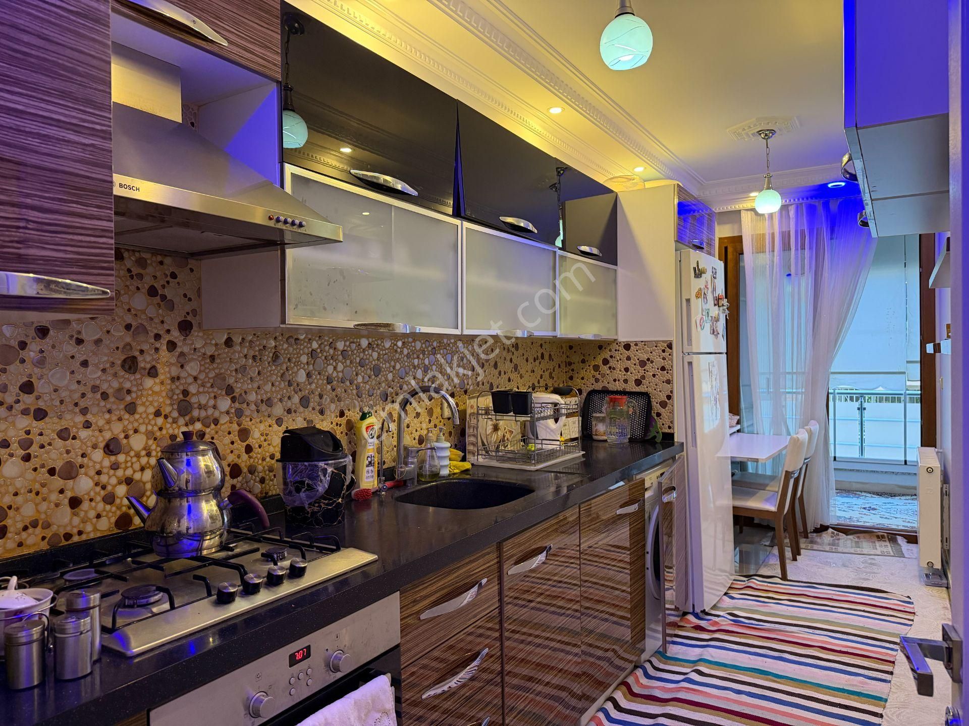 Karşıyaka Yalı Mahallesinde Satılık 2 +1 Lüx Daire ( Özel 7 M2 Ayrıyeten Odası Mevcut ) - Görsel 12