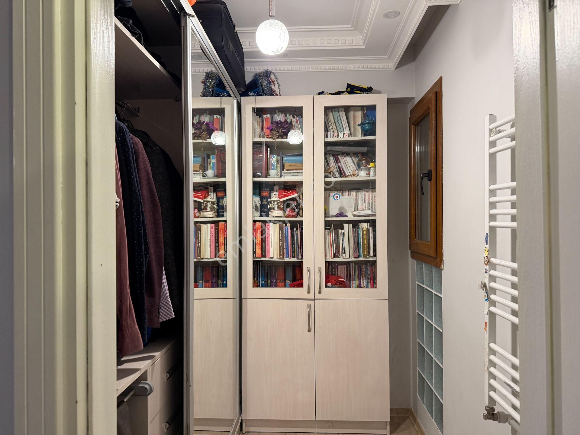 Karşıyaka Yalı Mahallesinde Satılık 2 +1 Lüx Daire ( Özel 7 M2 Ayrıyeten Odası Mevcut ) - Görsel 17